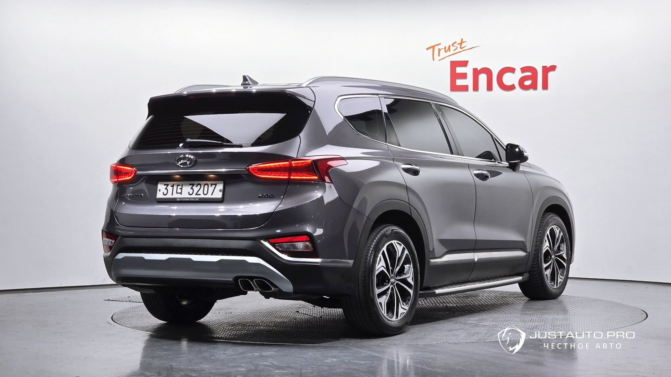 Автомобиль Hyundai Santafe