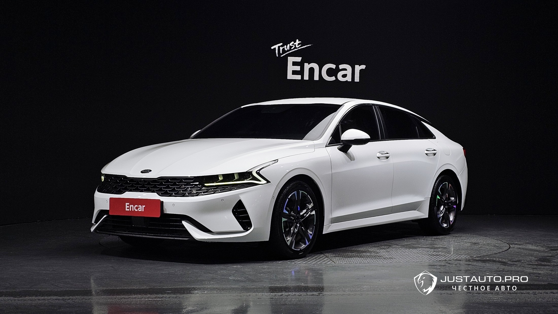 Автомобиль Kia K5