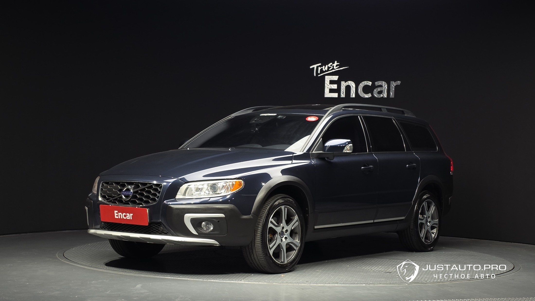 Автомобиль Volvo XC70