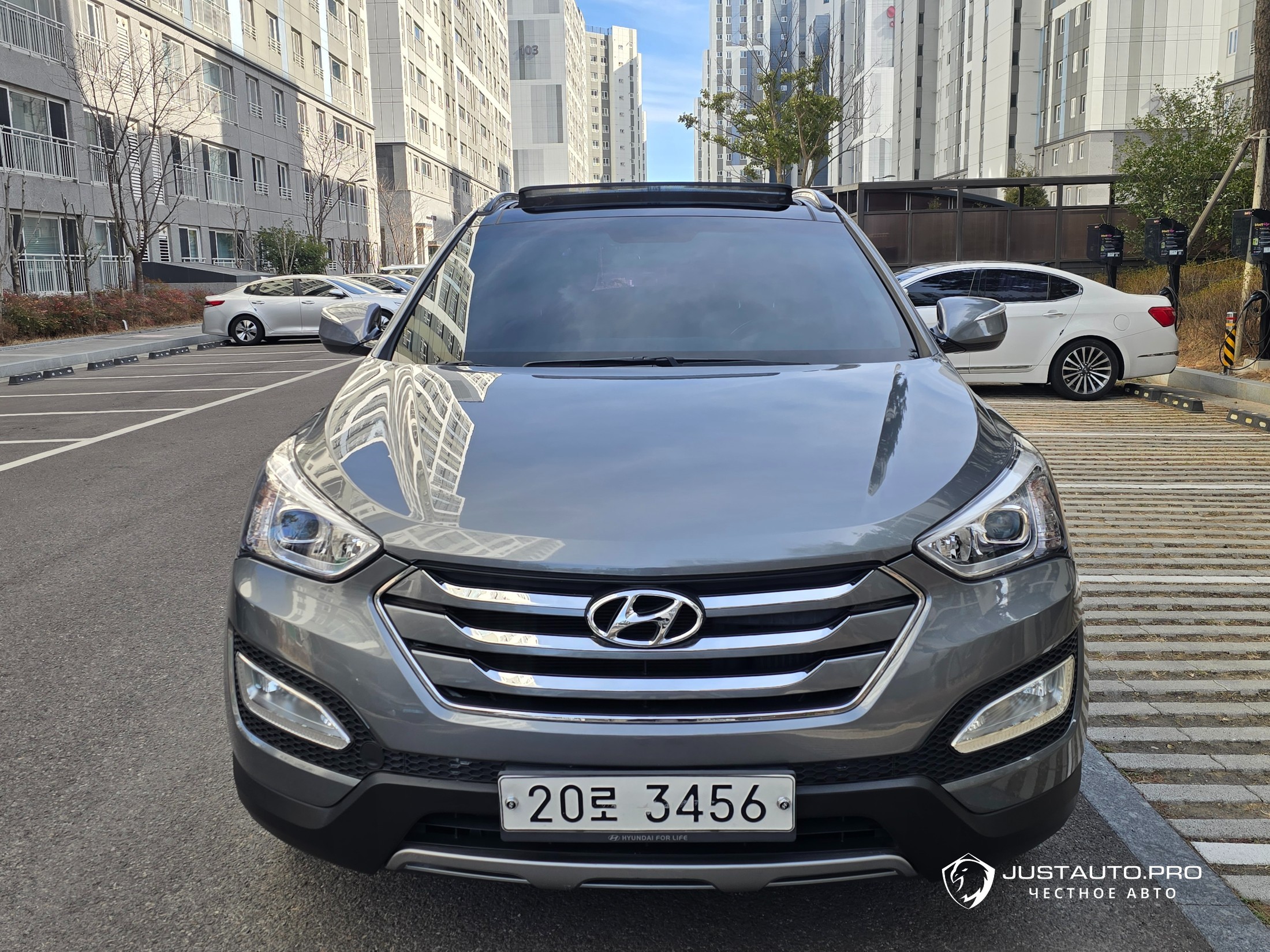 Автомобиль Hyundai Santafe