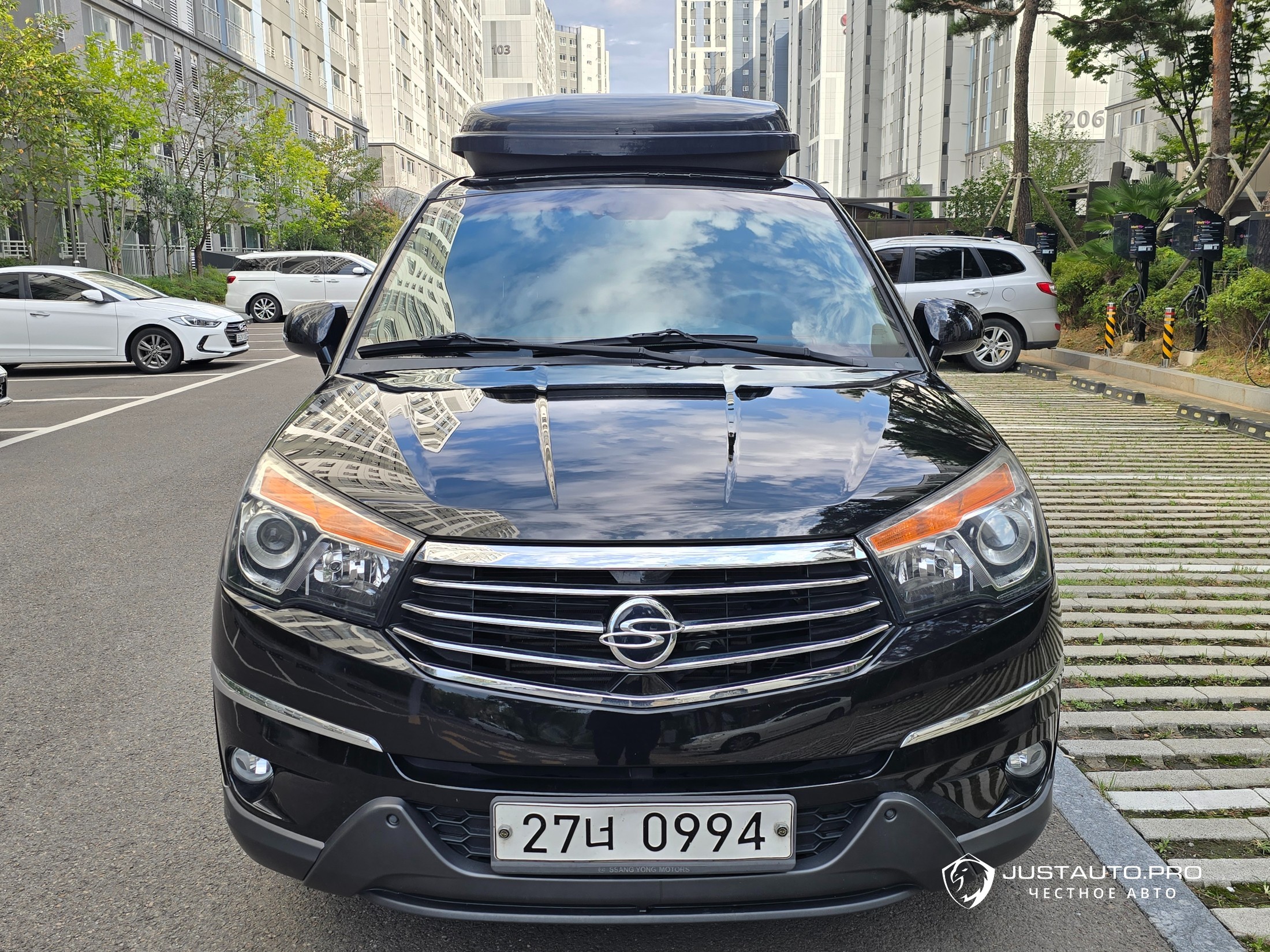 Автомобиль KG_Mobility_Ssangyong KORANDO