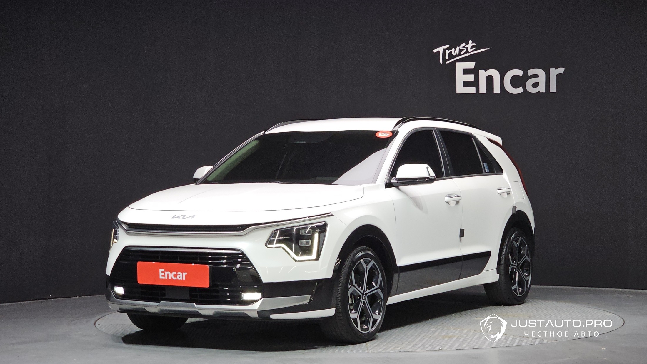 Автомобиль Kia Niro
