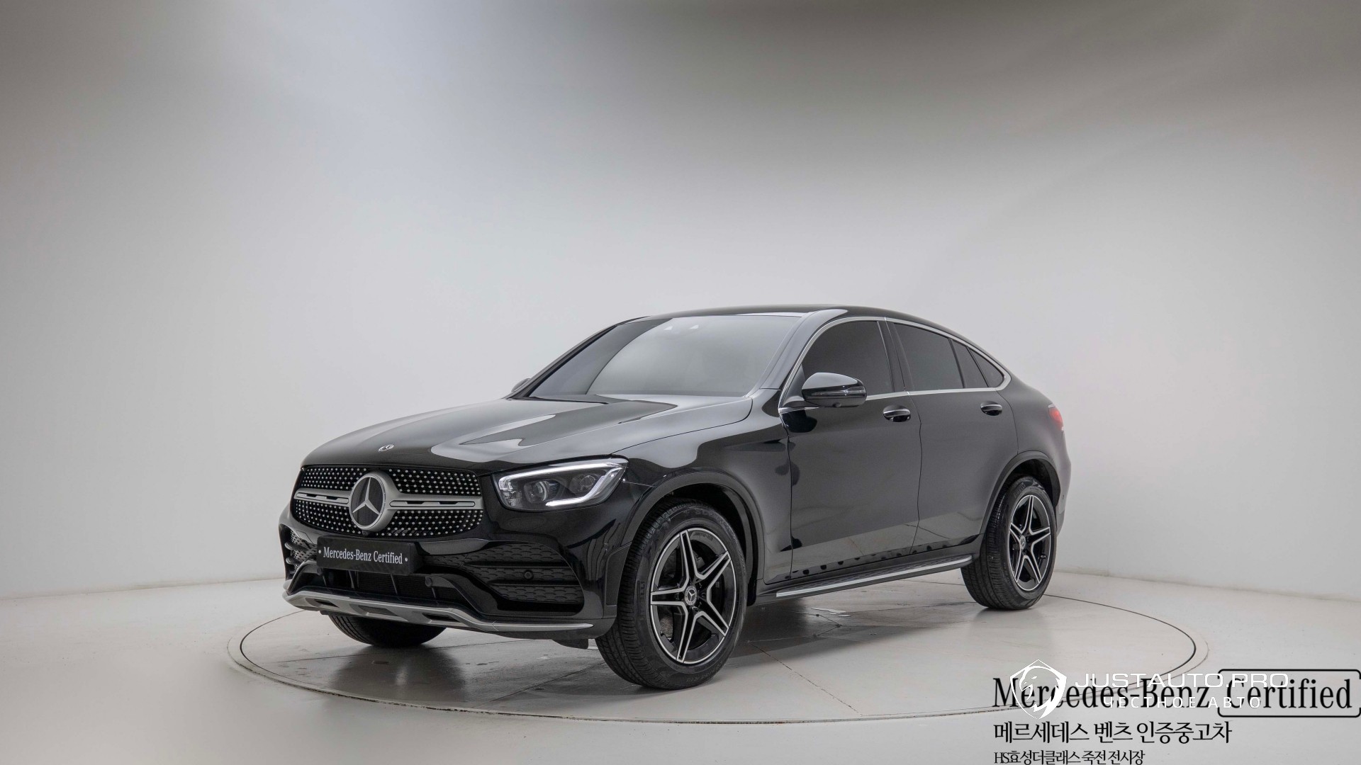 Автомобиль Mercedes-Benz GLC-Class