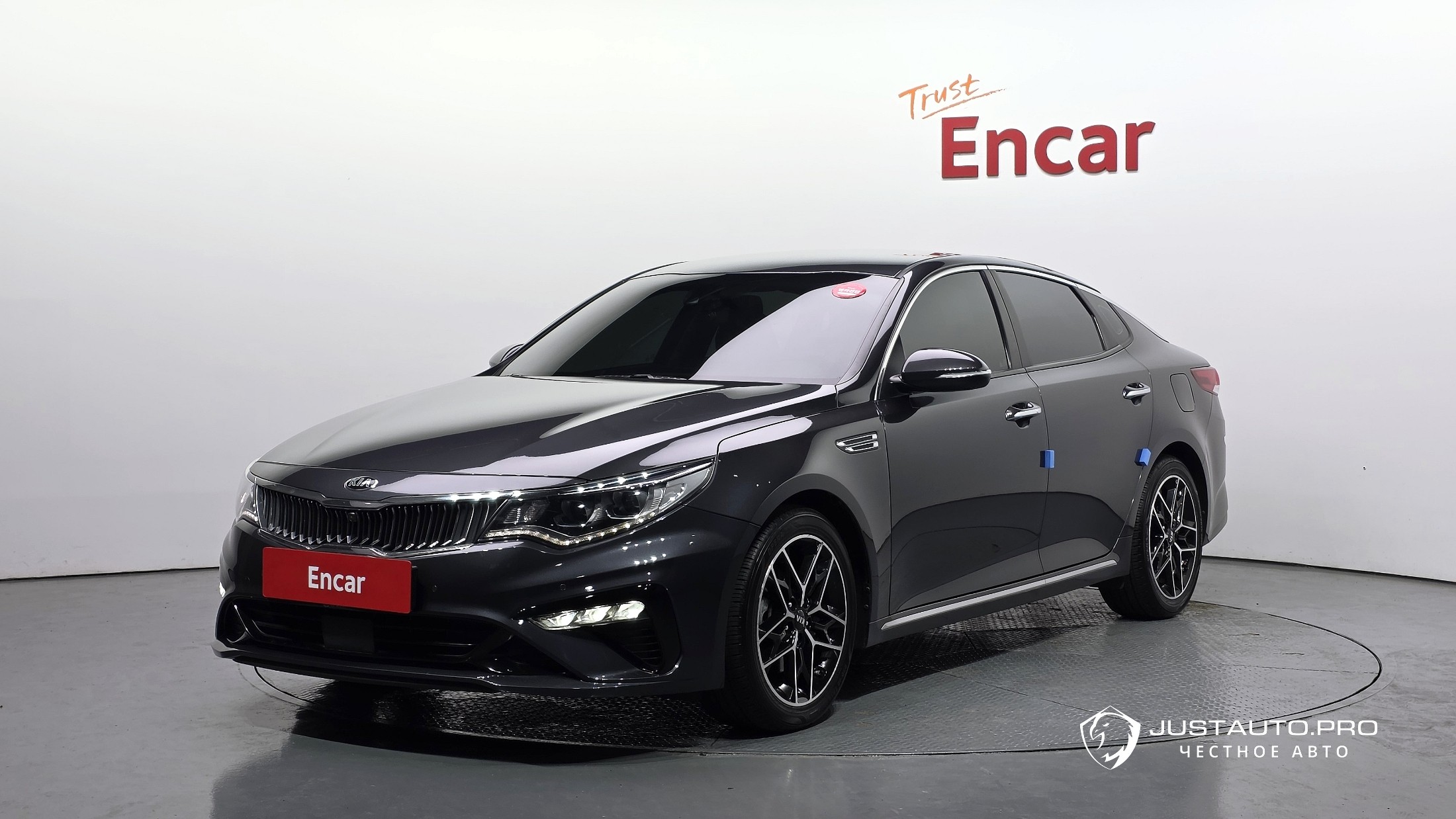 Автомобиль Kia K5