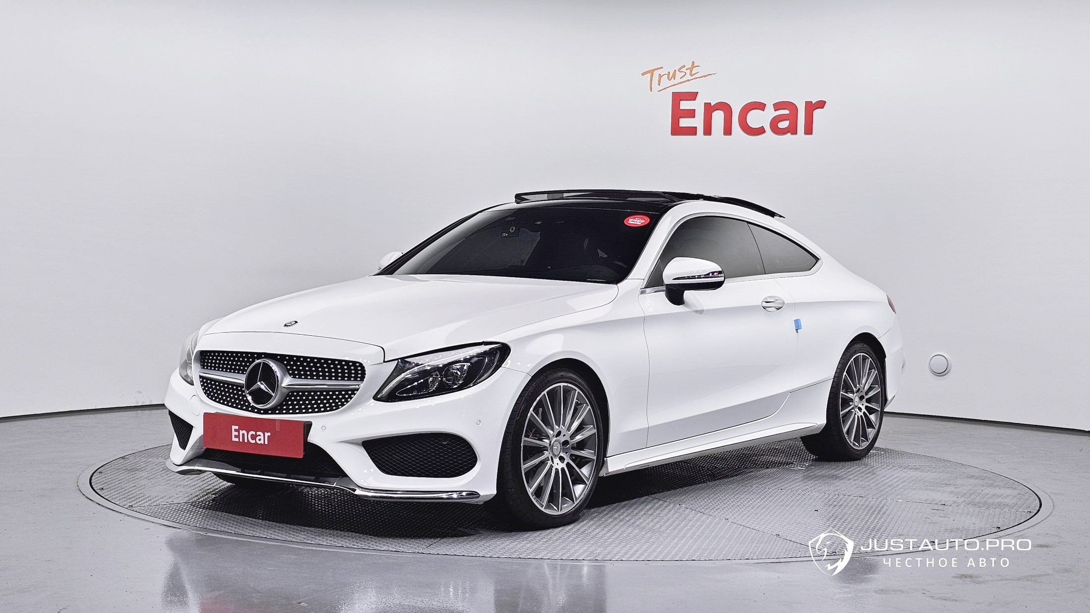 Автомобиль Mercedes-Benz C-Class