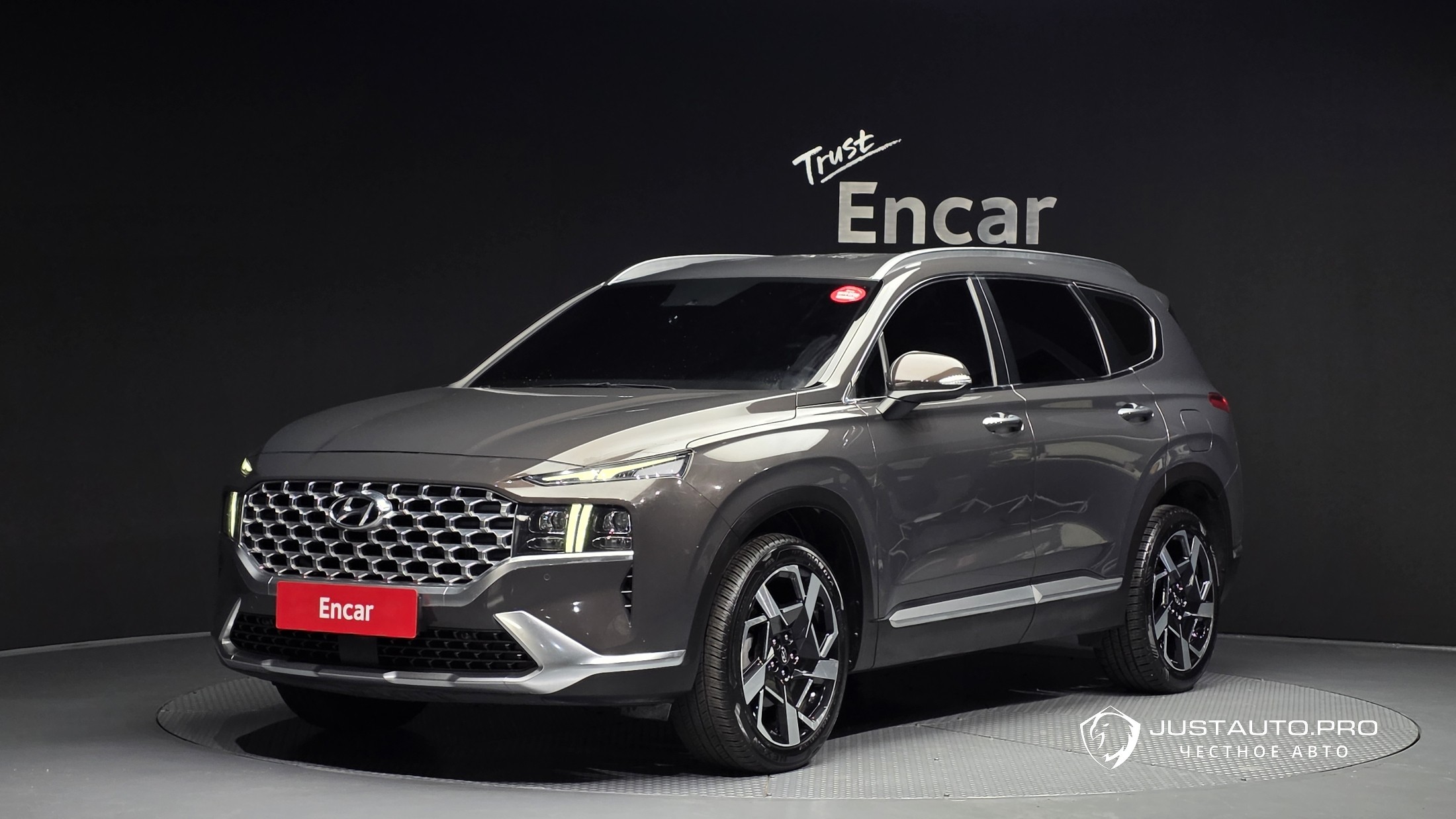 Автомобиль Hyundai Santafe