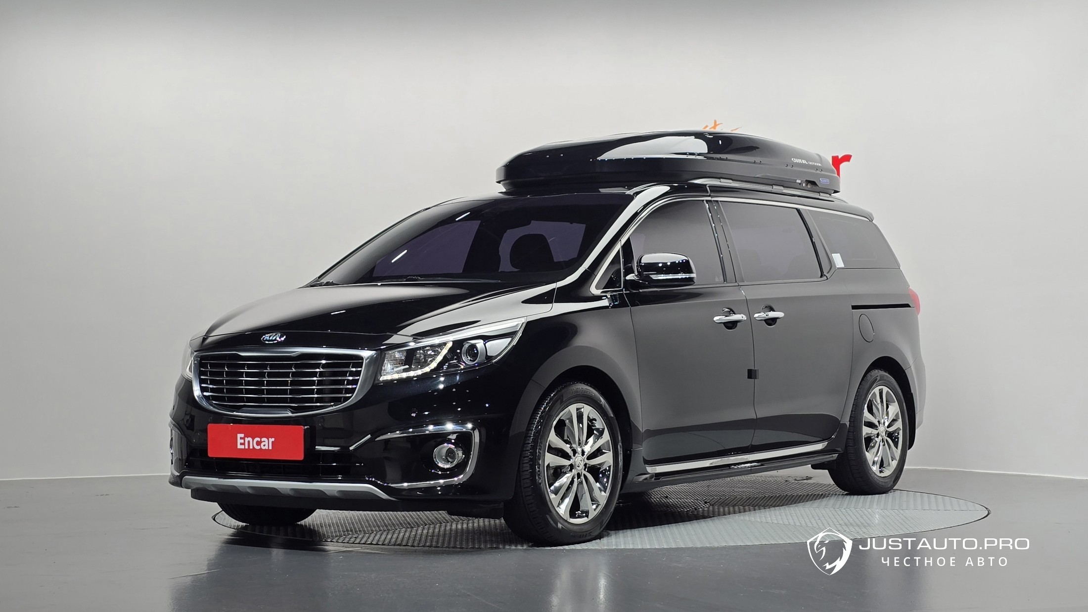 Автомобиль Kia Canival