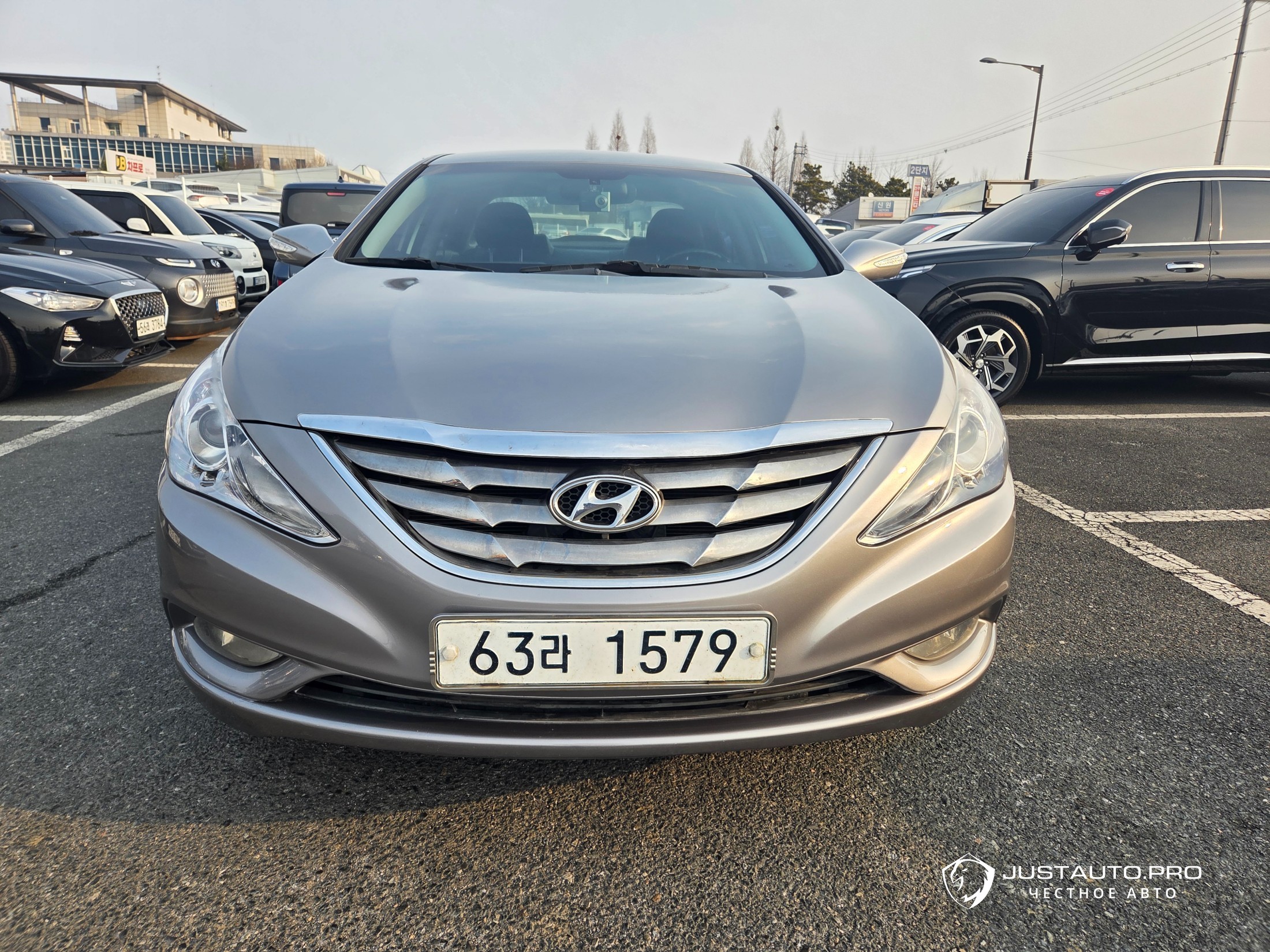 Автомобиль Hyundai Sonata