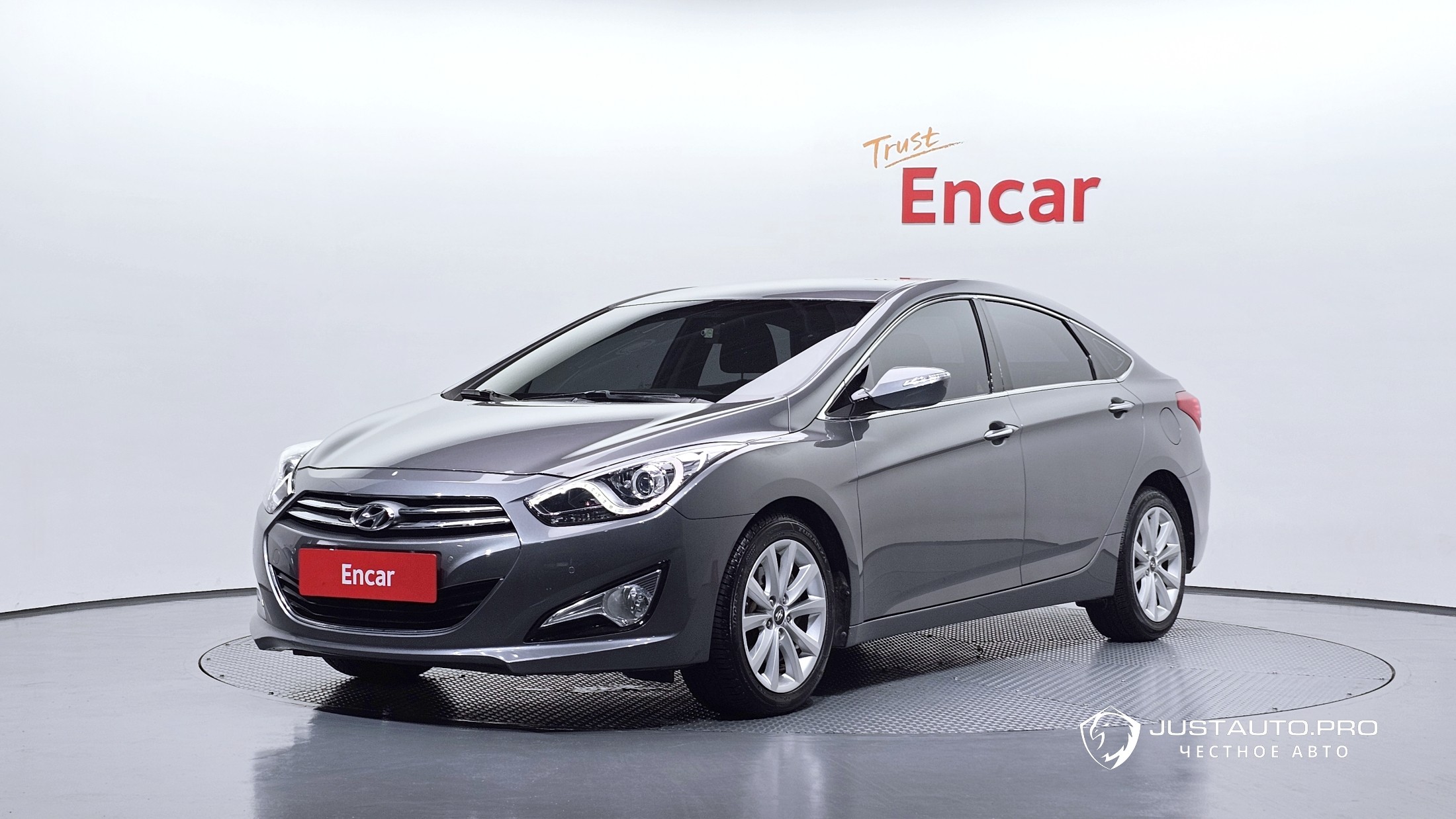 Автомобиль Hyundai i40