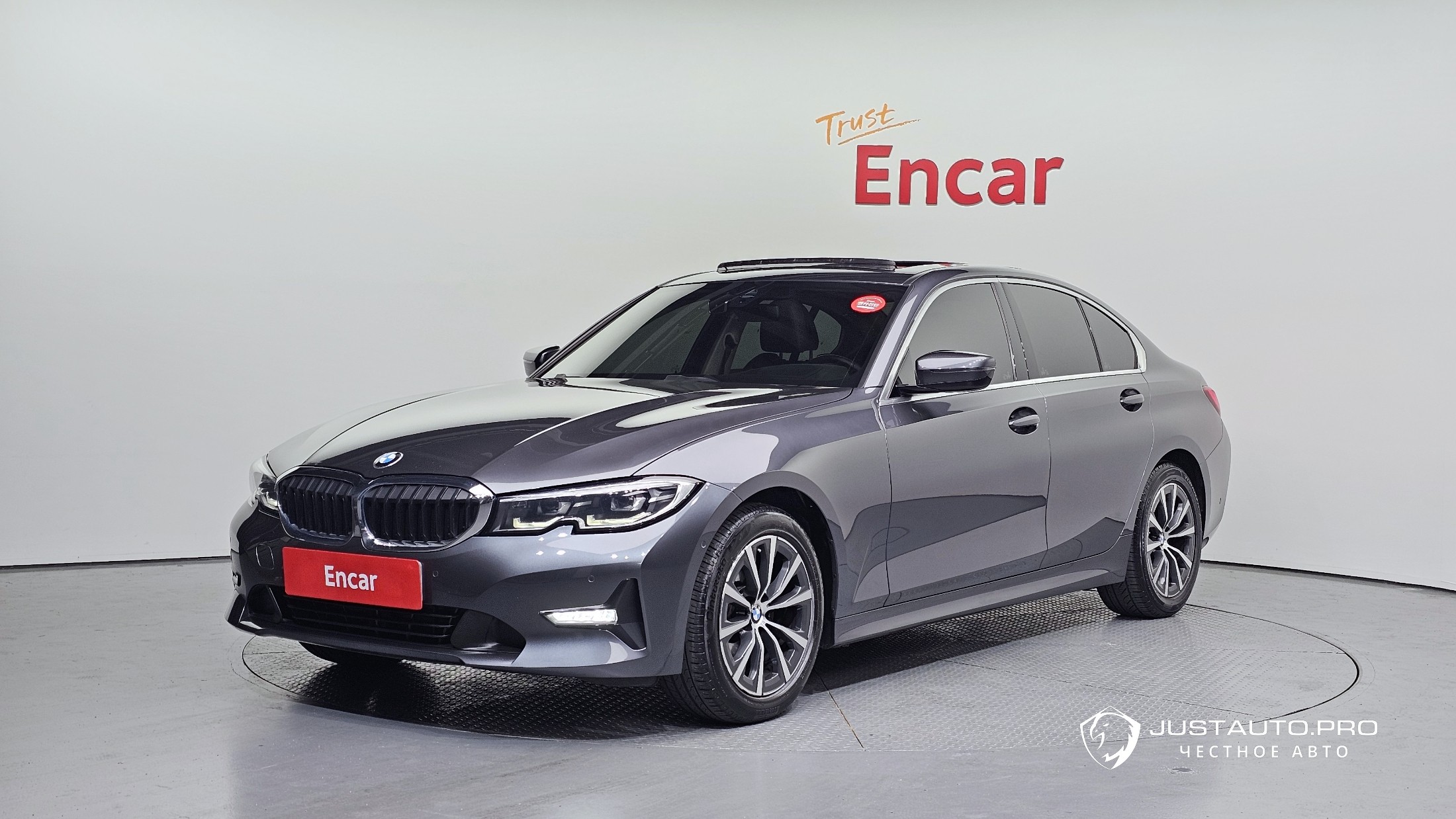 Автомобиль BMW 3-Series