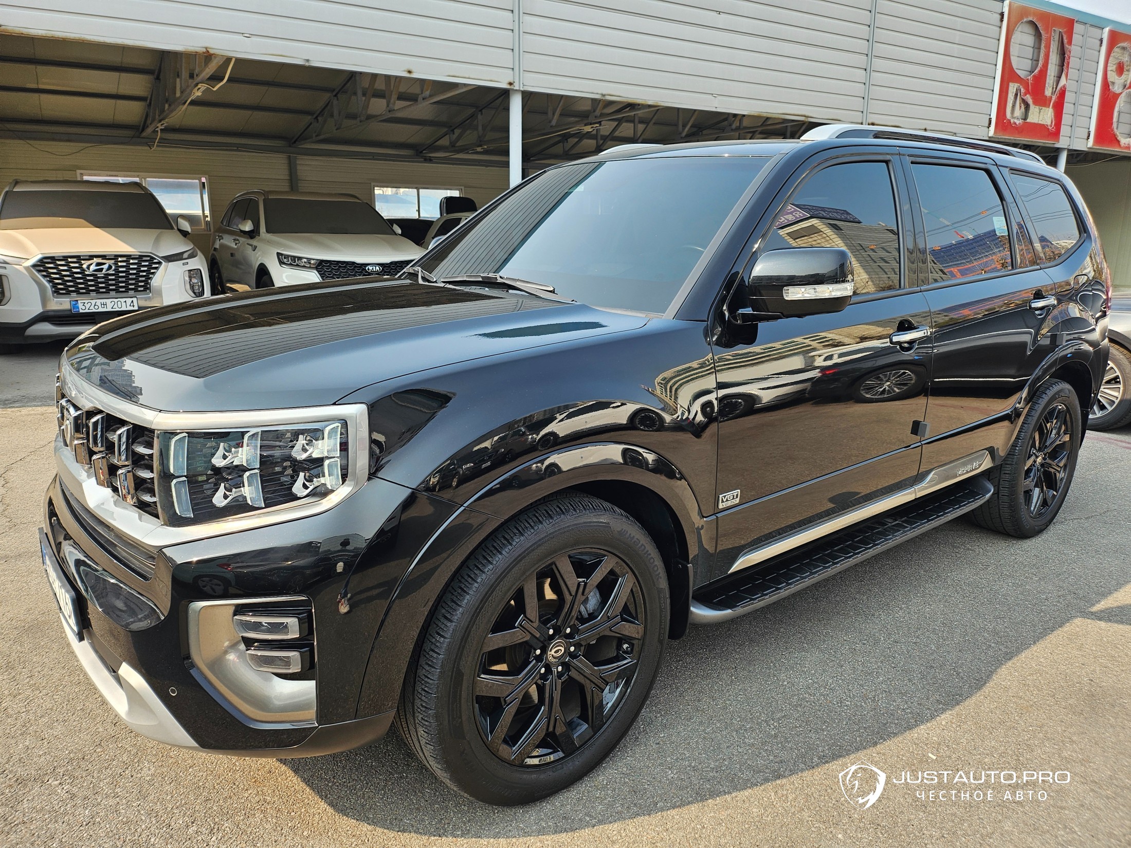 Автомобиль Kia Mohave