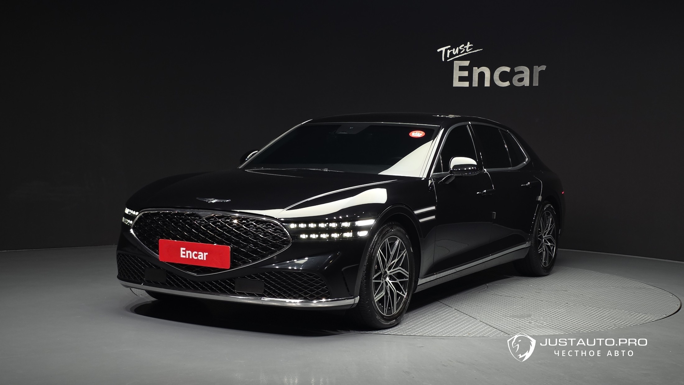 Автомобиль Genesis G90