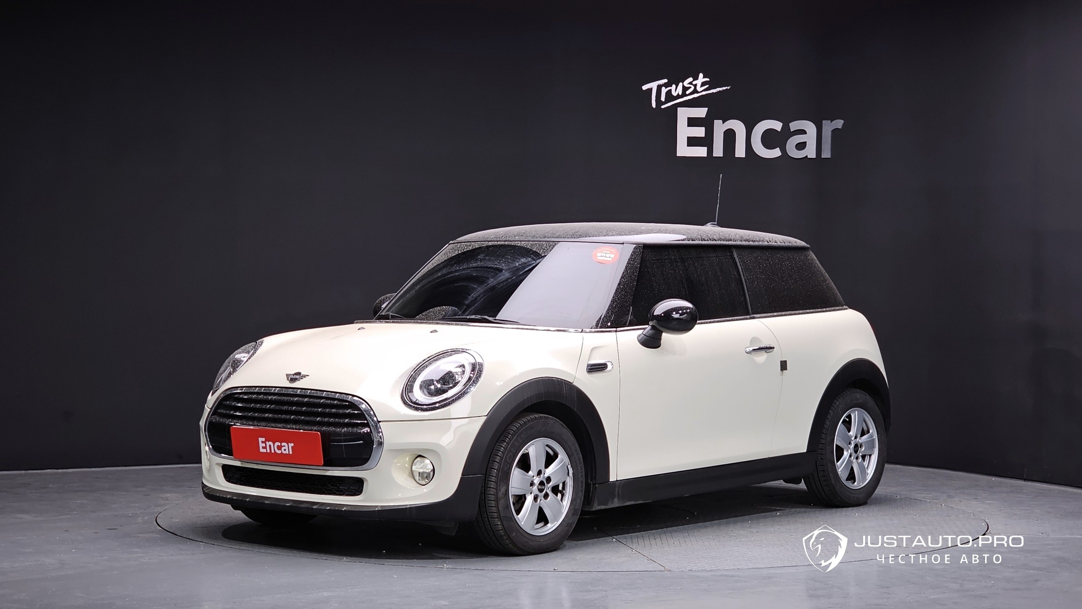 Автомобиль Mini Cooper