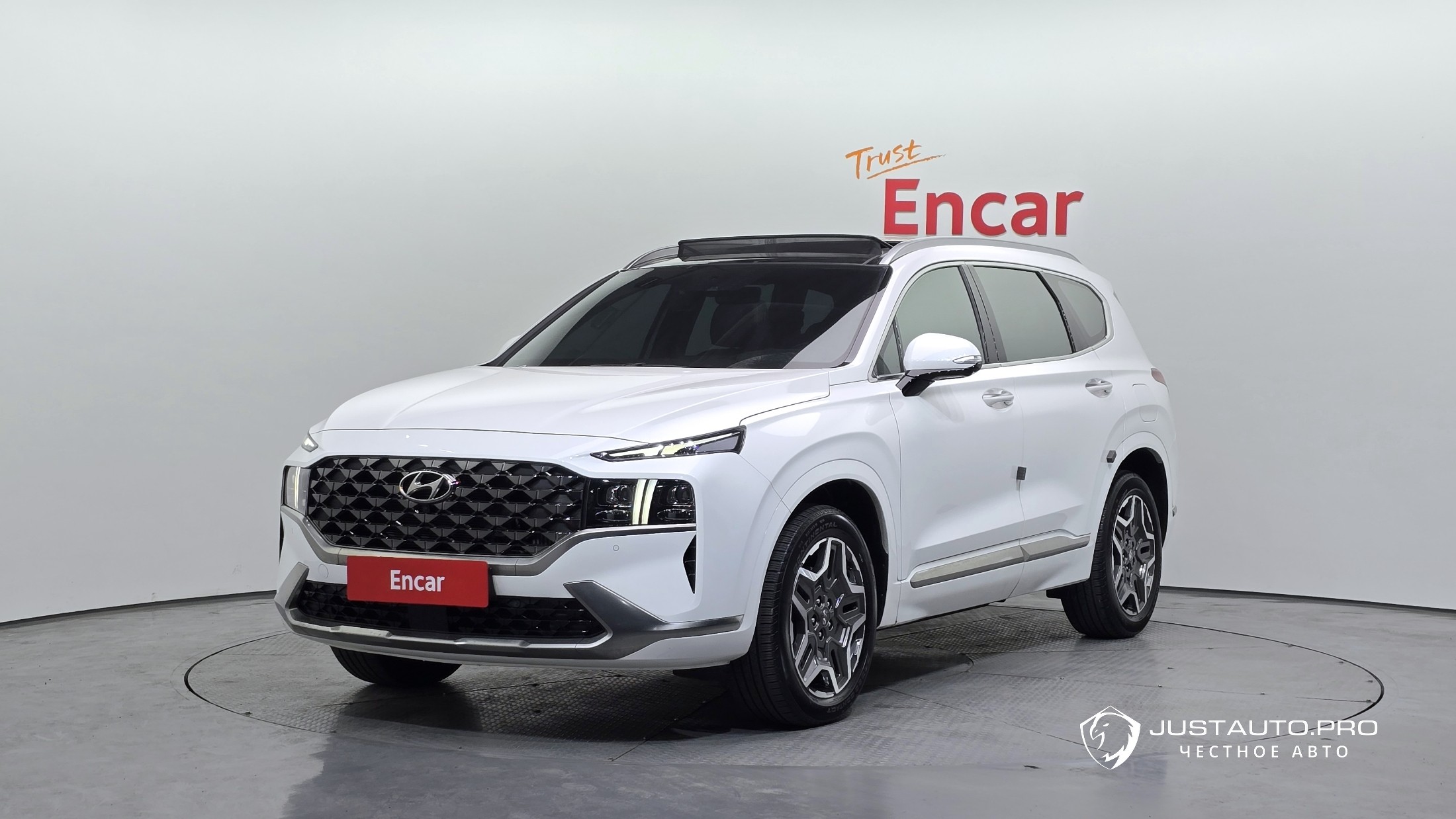 Автомобиль Hyundai Santafe