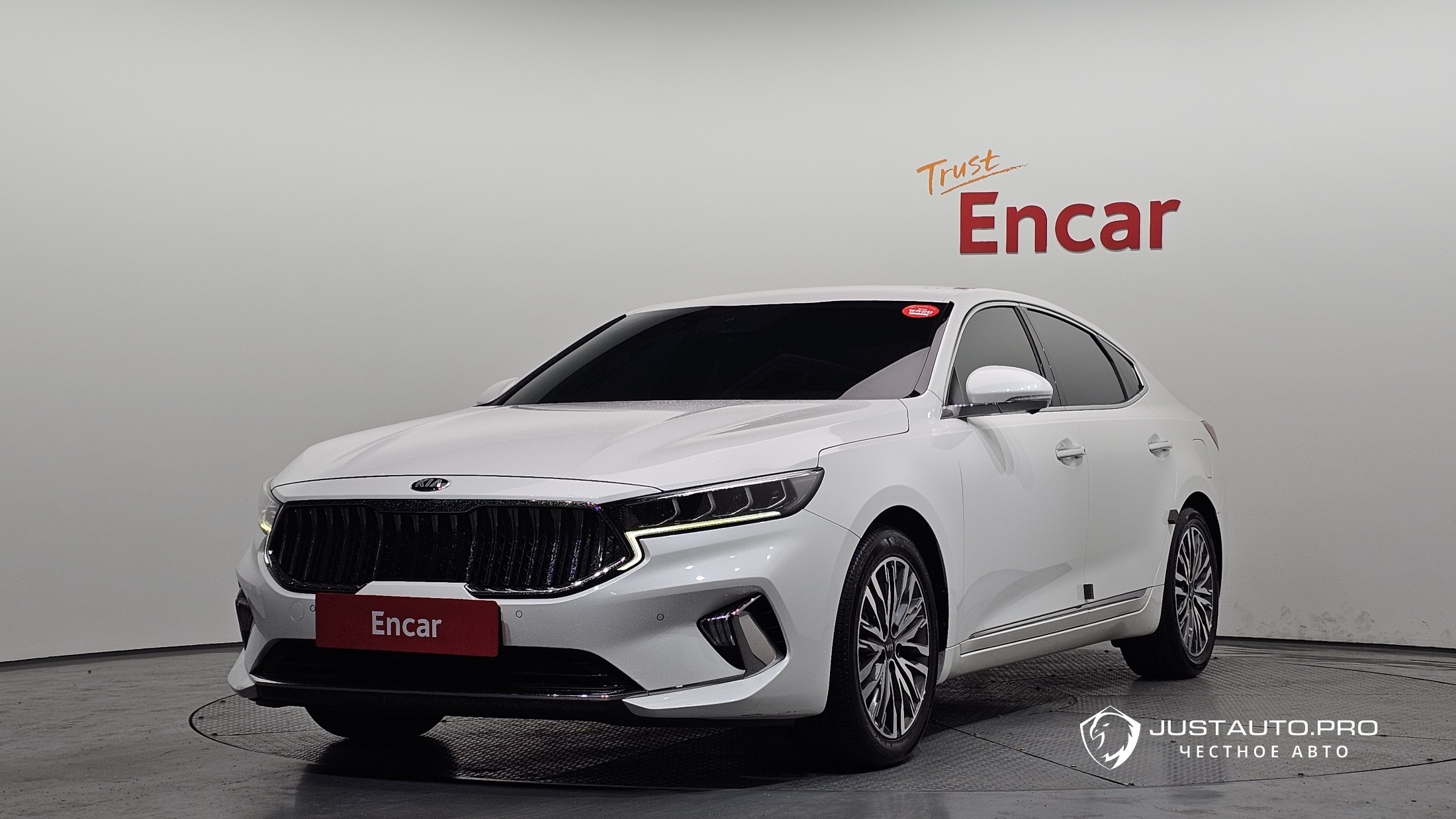 Автомобиль Kia K7