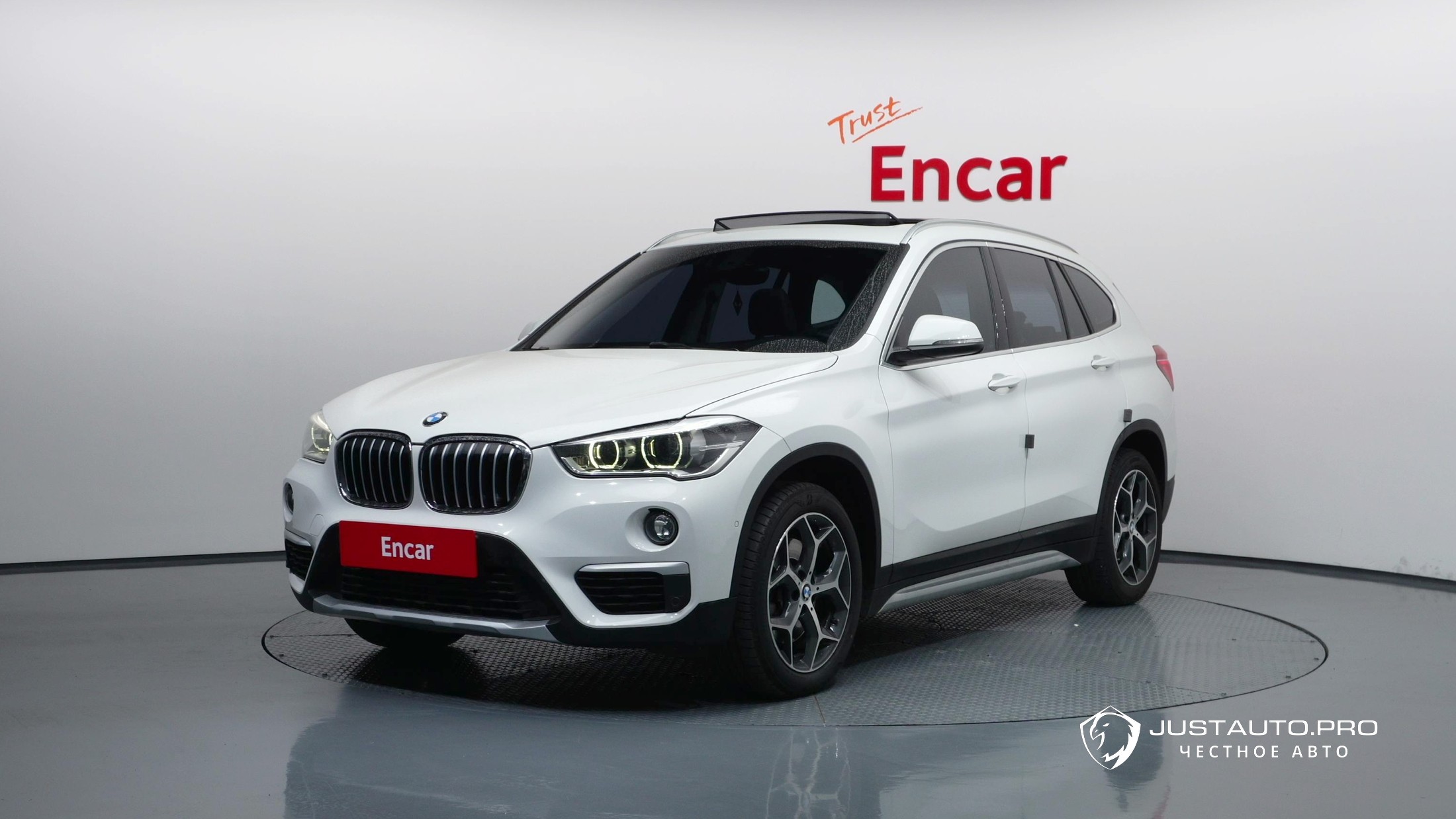 Автомобиль BMW X1
