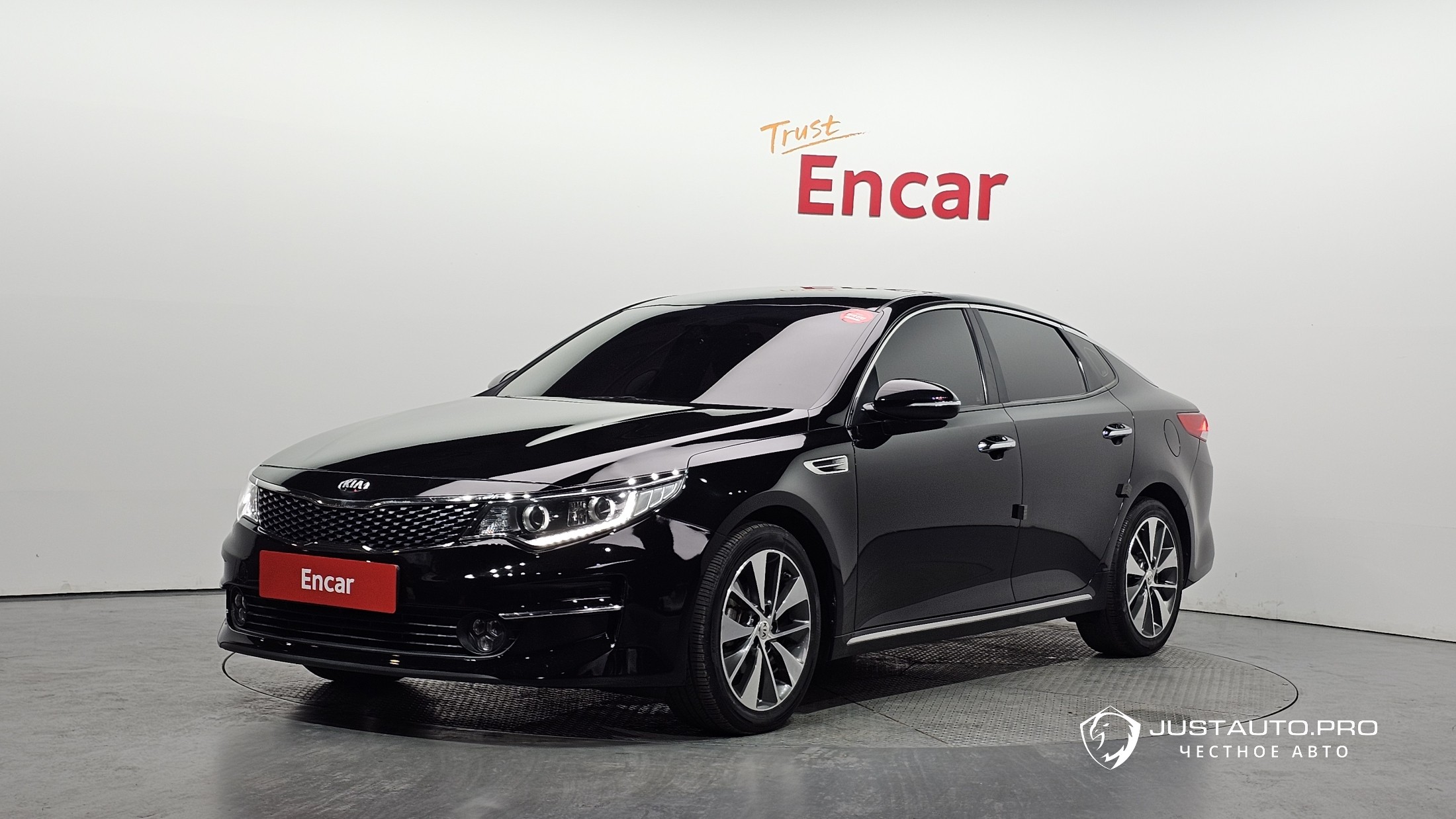 Автомобиль Kia K5
