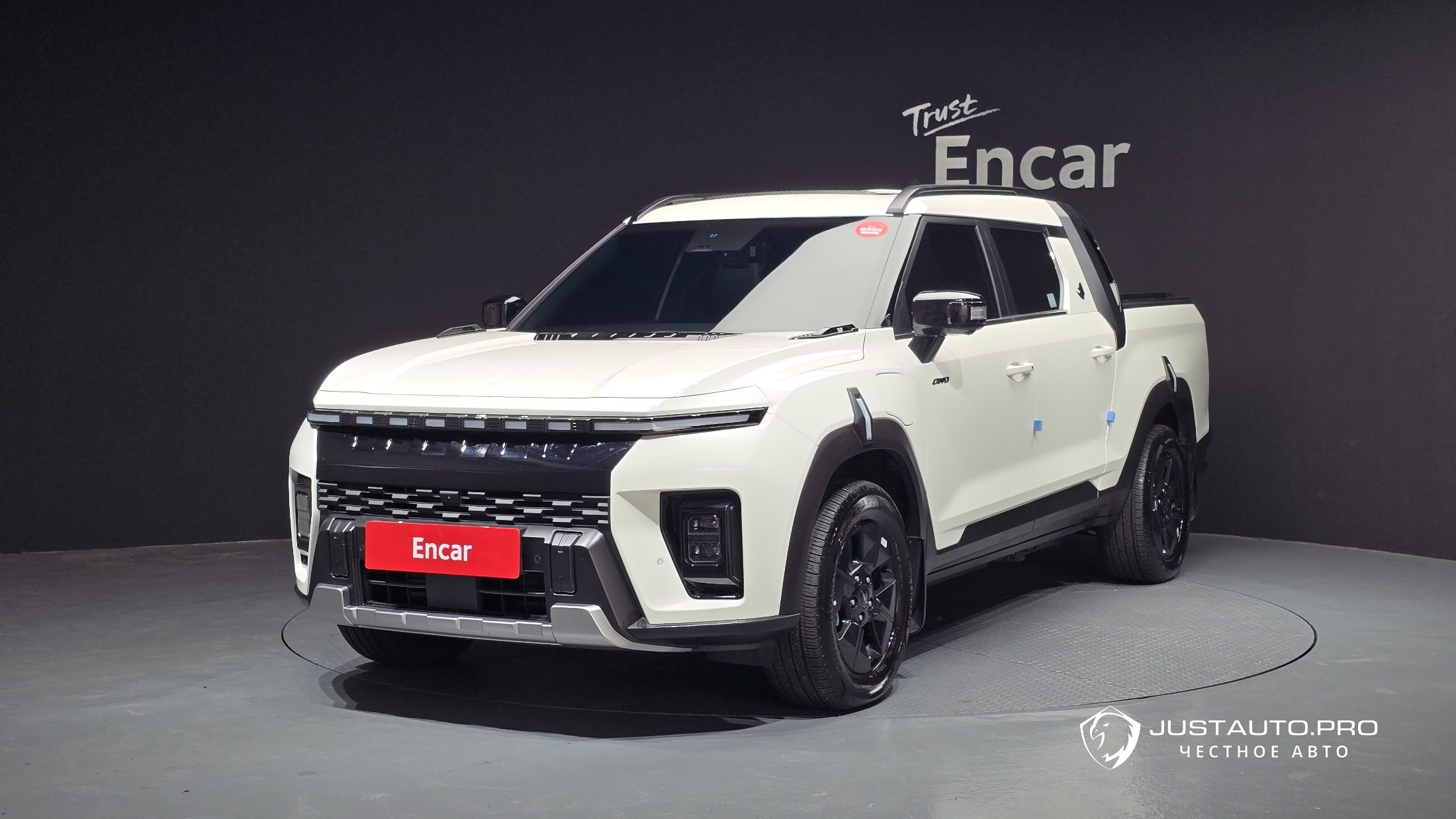 Автомобиль KG_Mobility_Ssangyong Musso