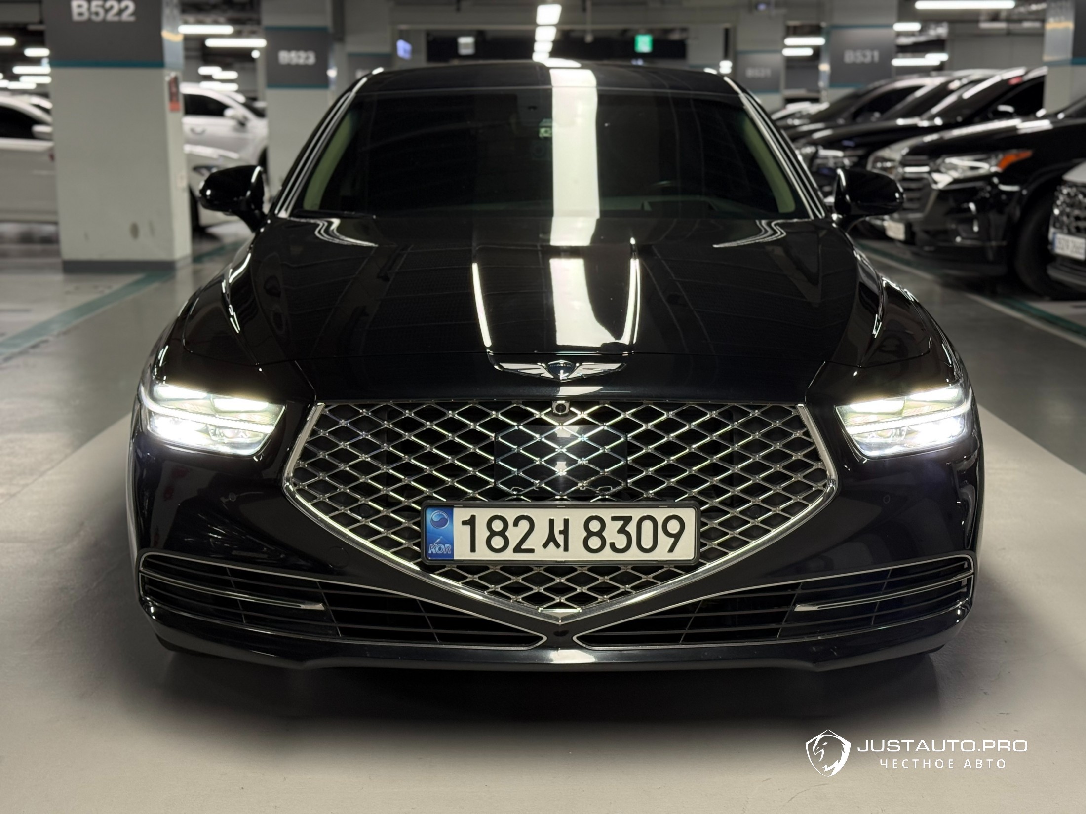 Автомобиль Genesis G90