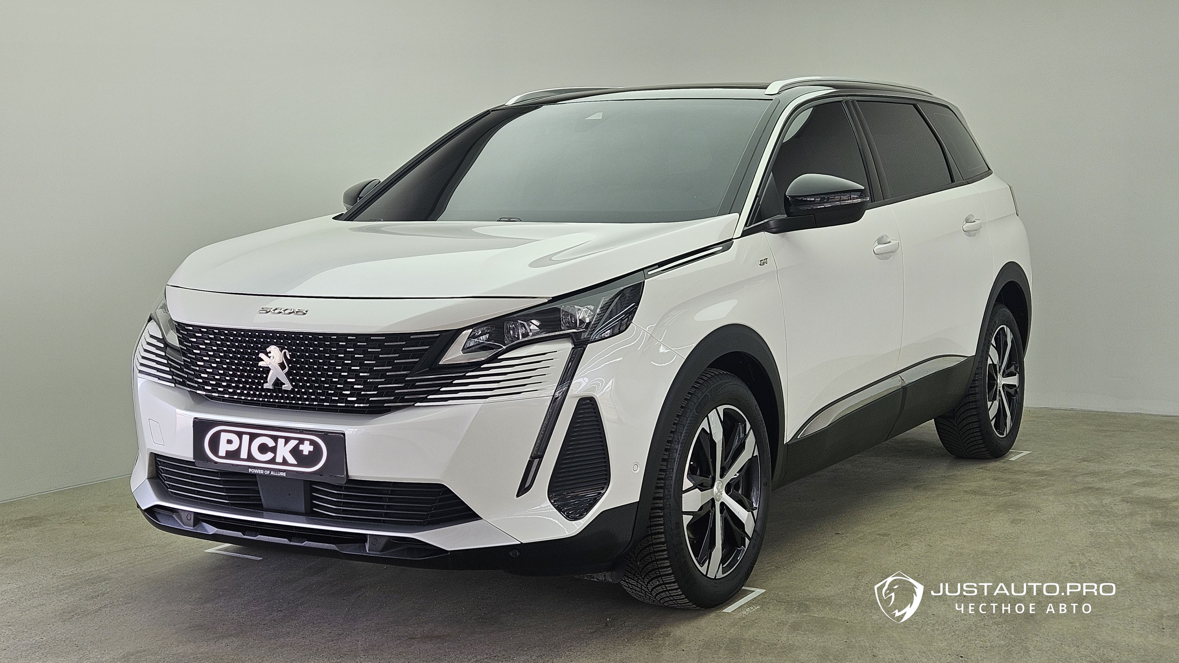 Автомобиль Peugeot 5008
