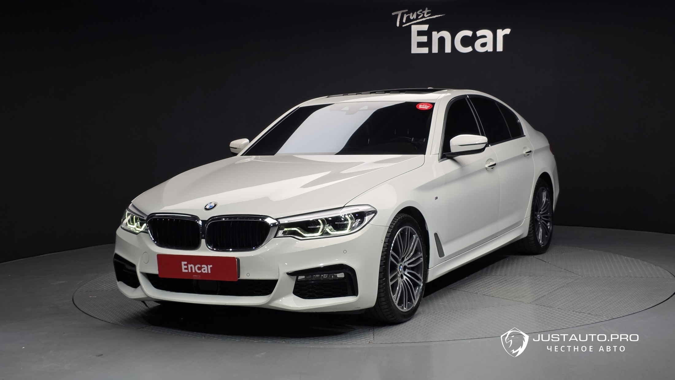 Автомобиль BMW 5-Series