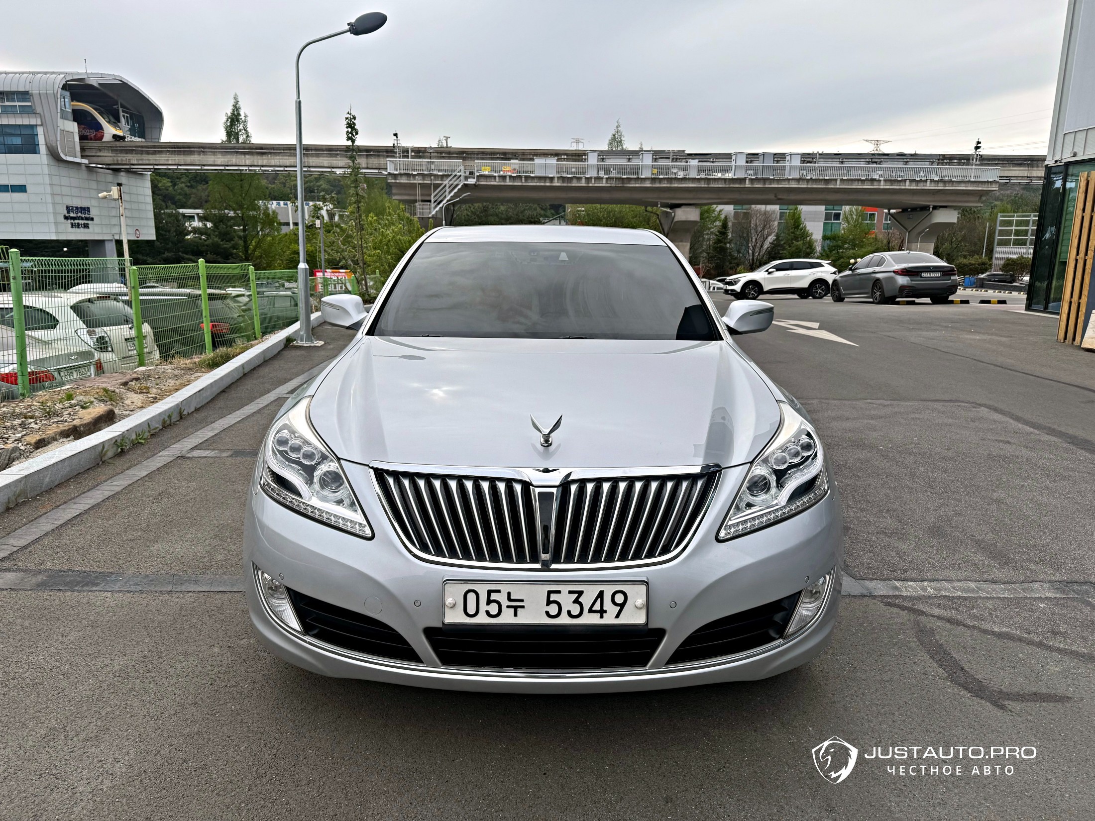 Автомобиль Hyundai Equus
