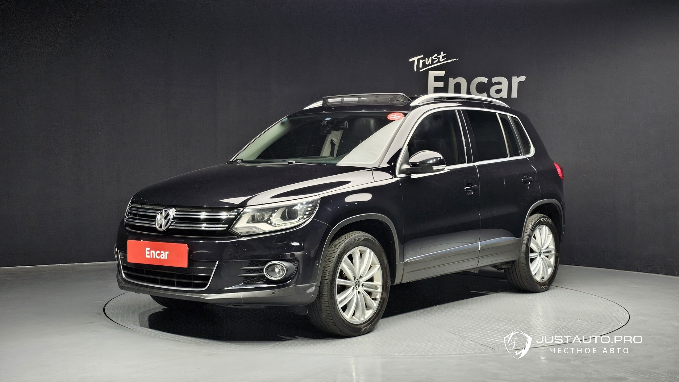 Автомобиль Volkswagen Tiguan