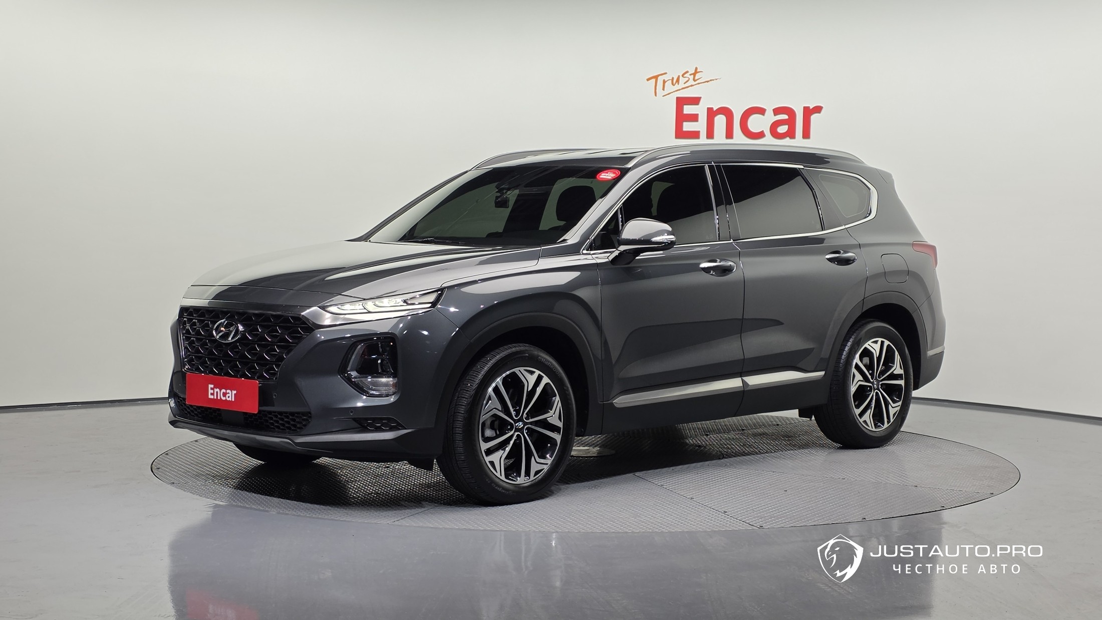 Автомобиль Hyundai Santafe