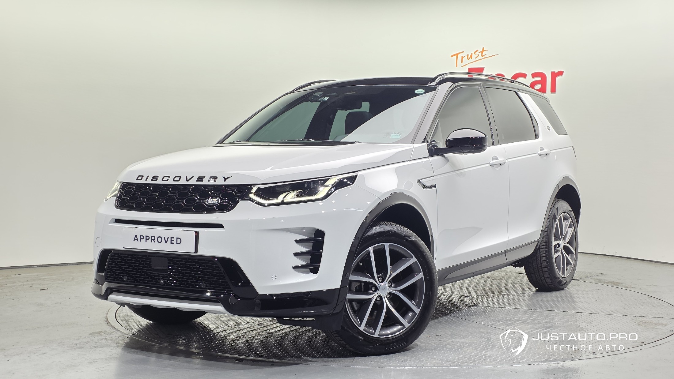 Автомобиль Land Rover Discovery Sport