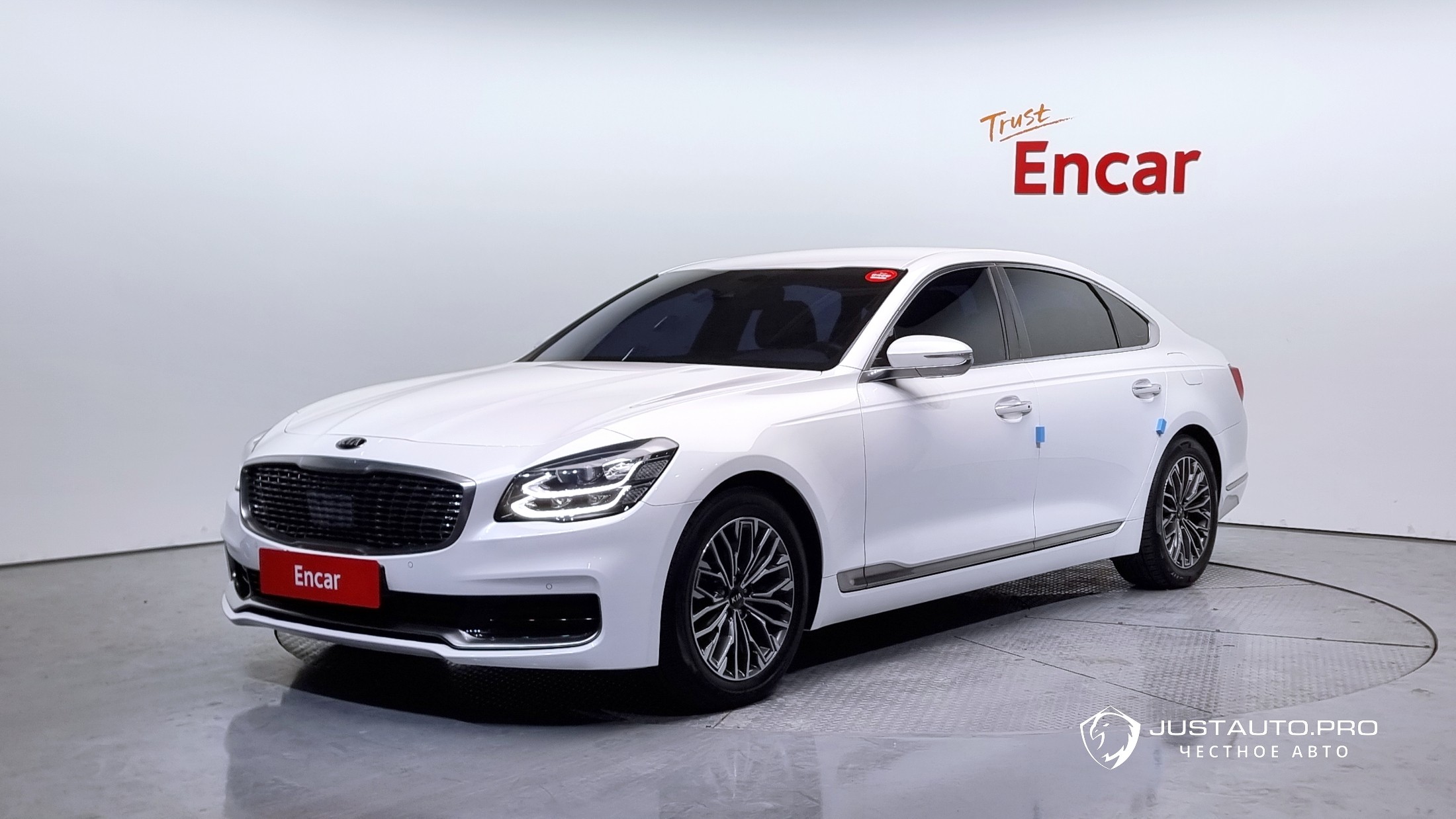 Автомобиль Kia K9