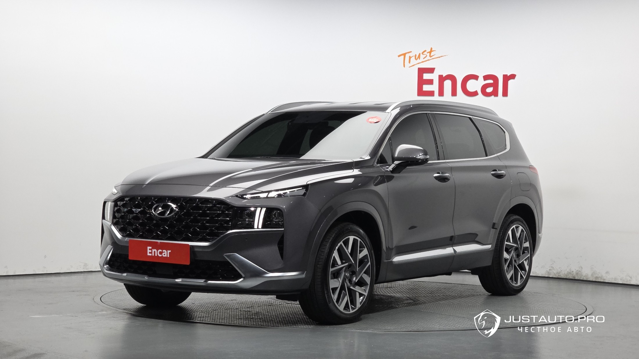 Автомобиль Hyundai Santafe