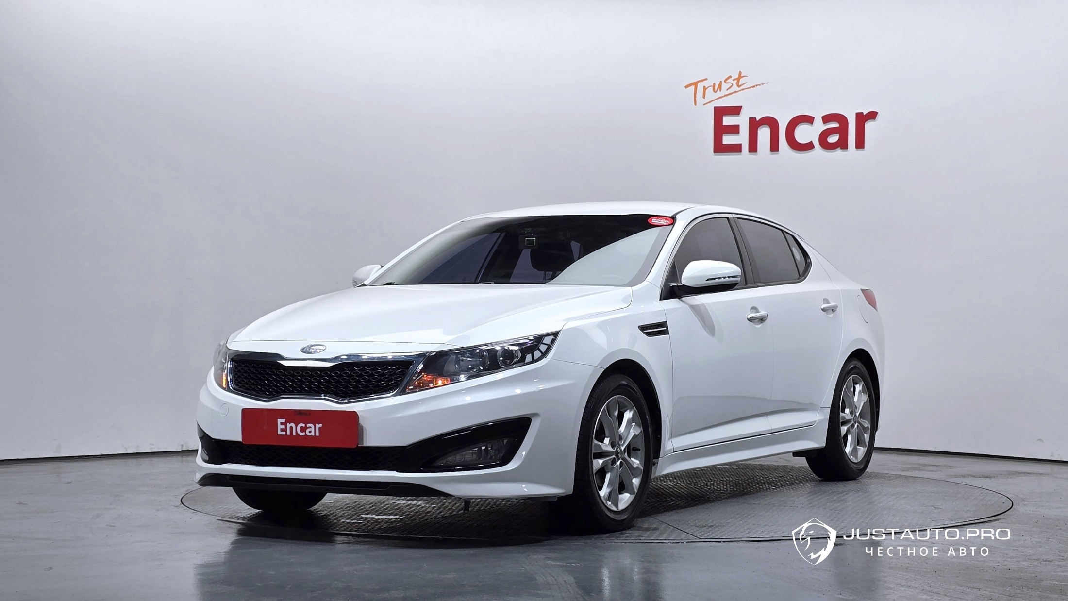 Автомобиль Kia K5