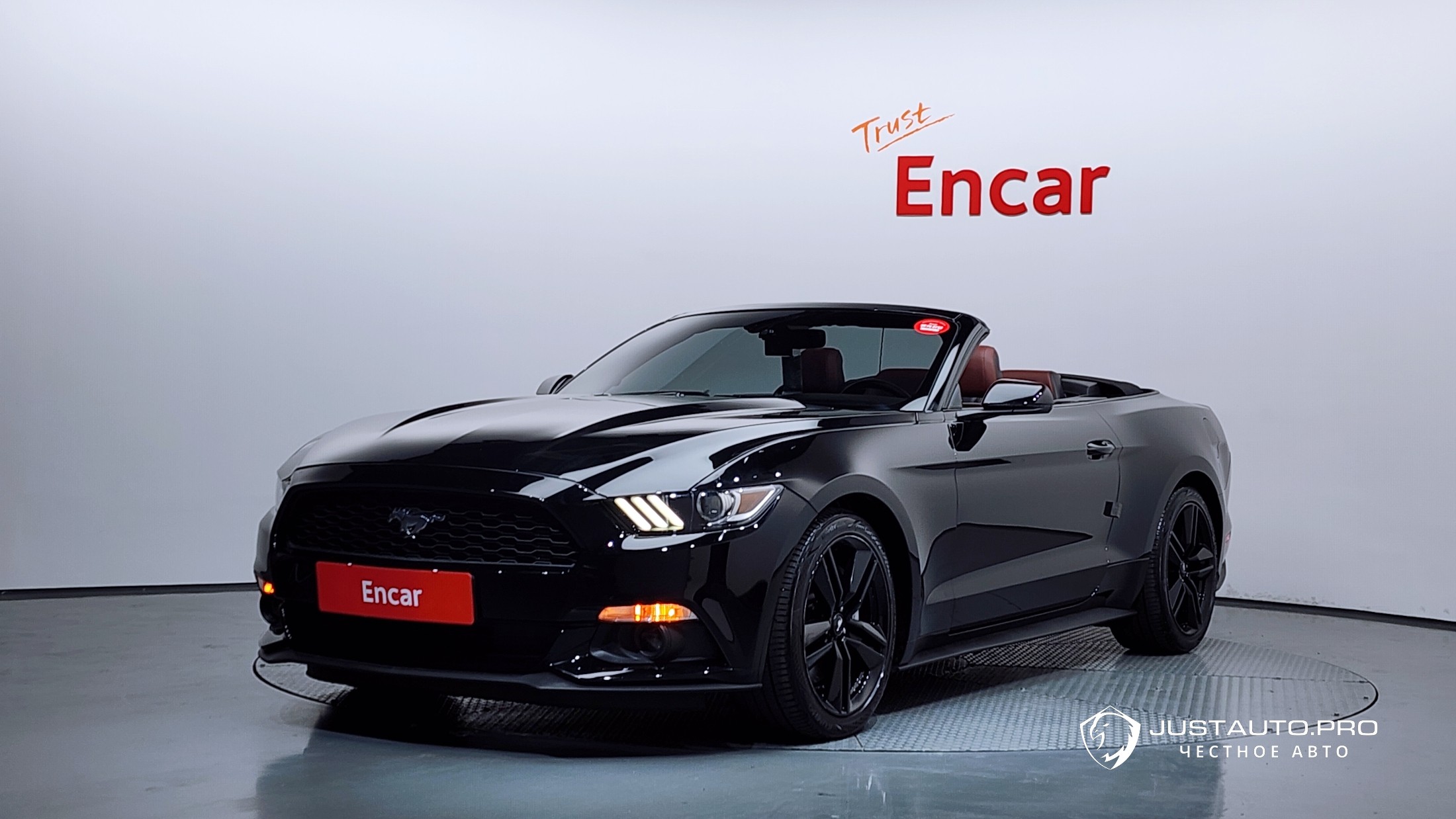 Автомобиль Ford Mustang