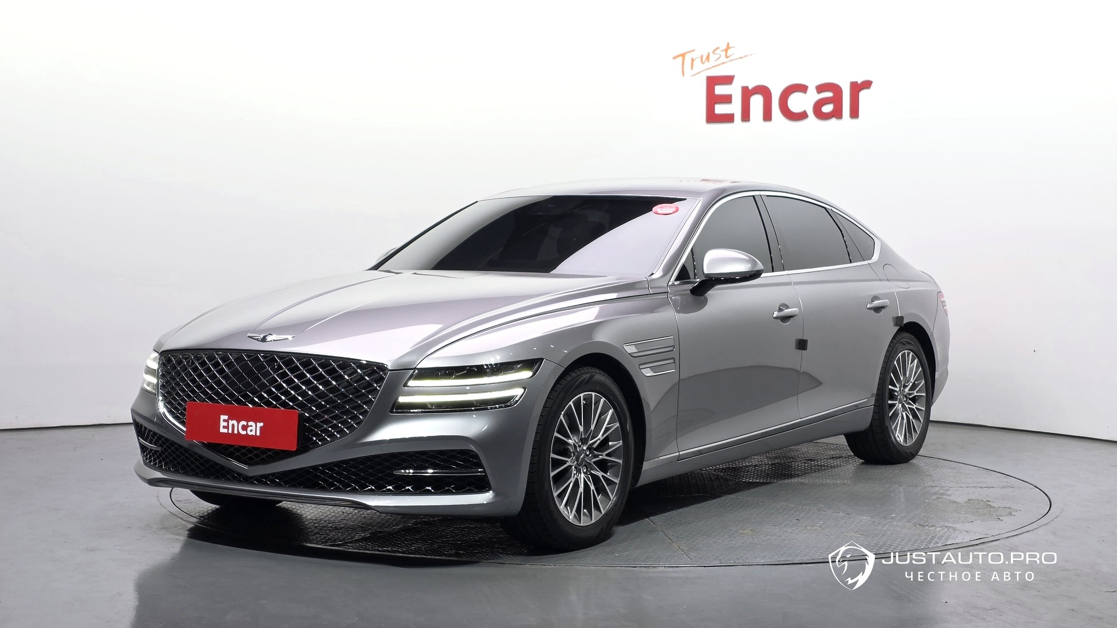 Автомобиль Genesis G80