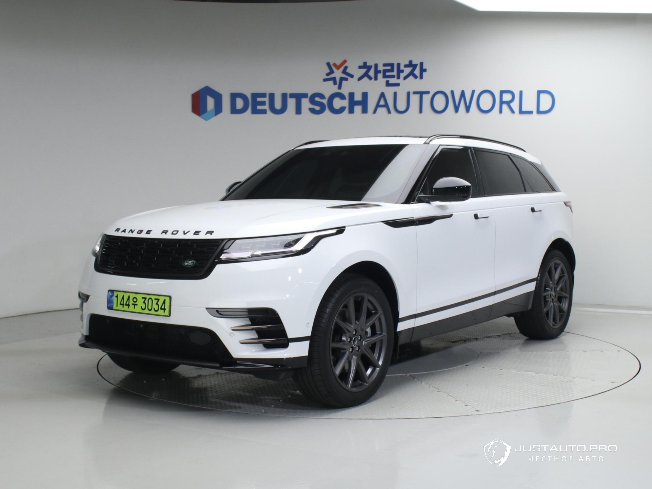 Автомобиль Land Rover Range Rover Velar