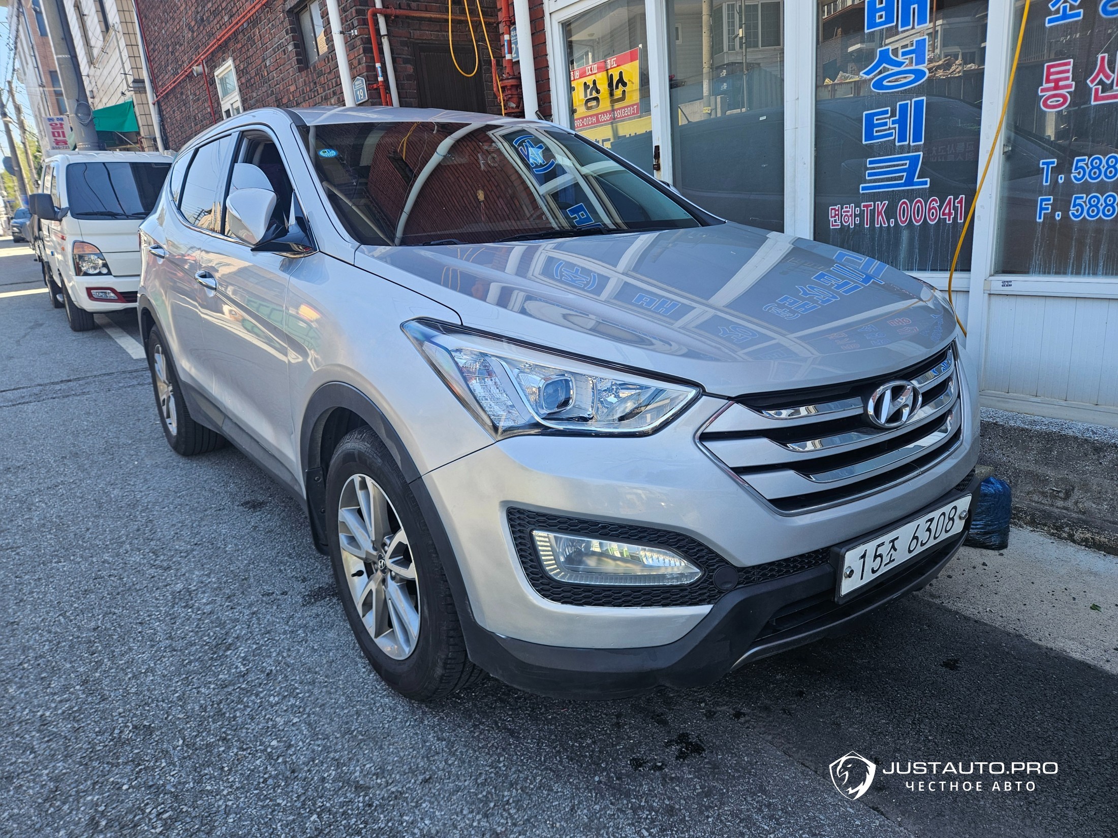 Автомобиль Hyundai Santafe