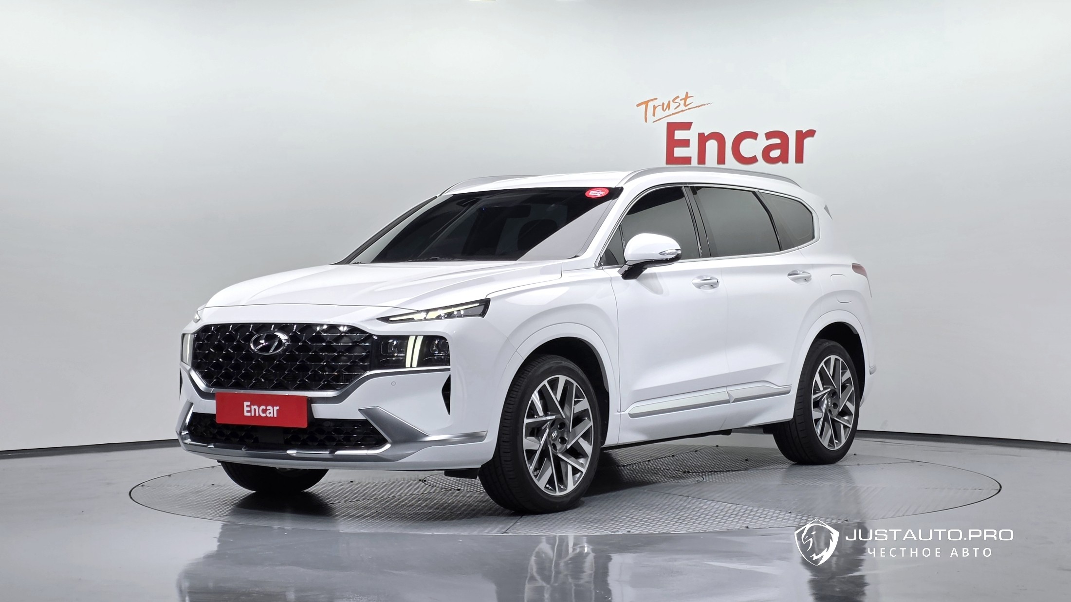 Автомобиль Hyundai Santafe