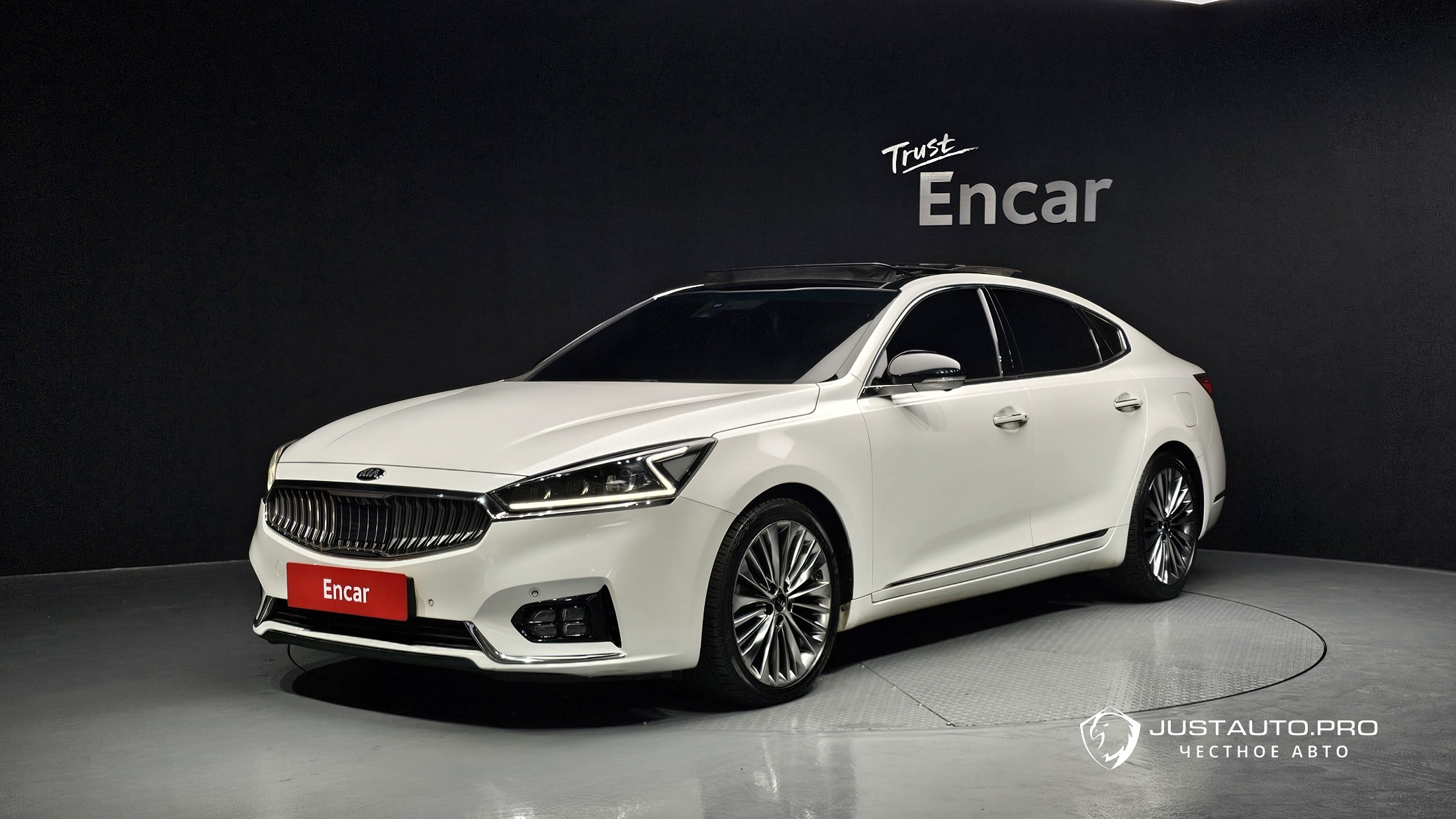 Автомобиль Kia K7