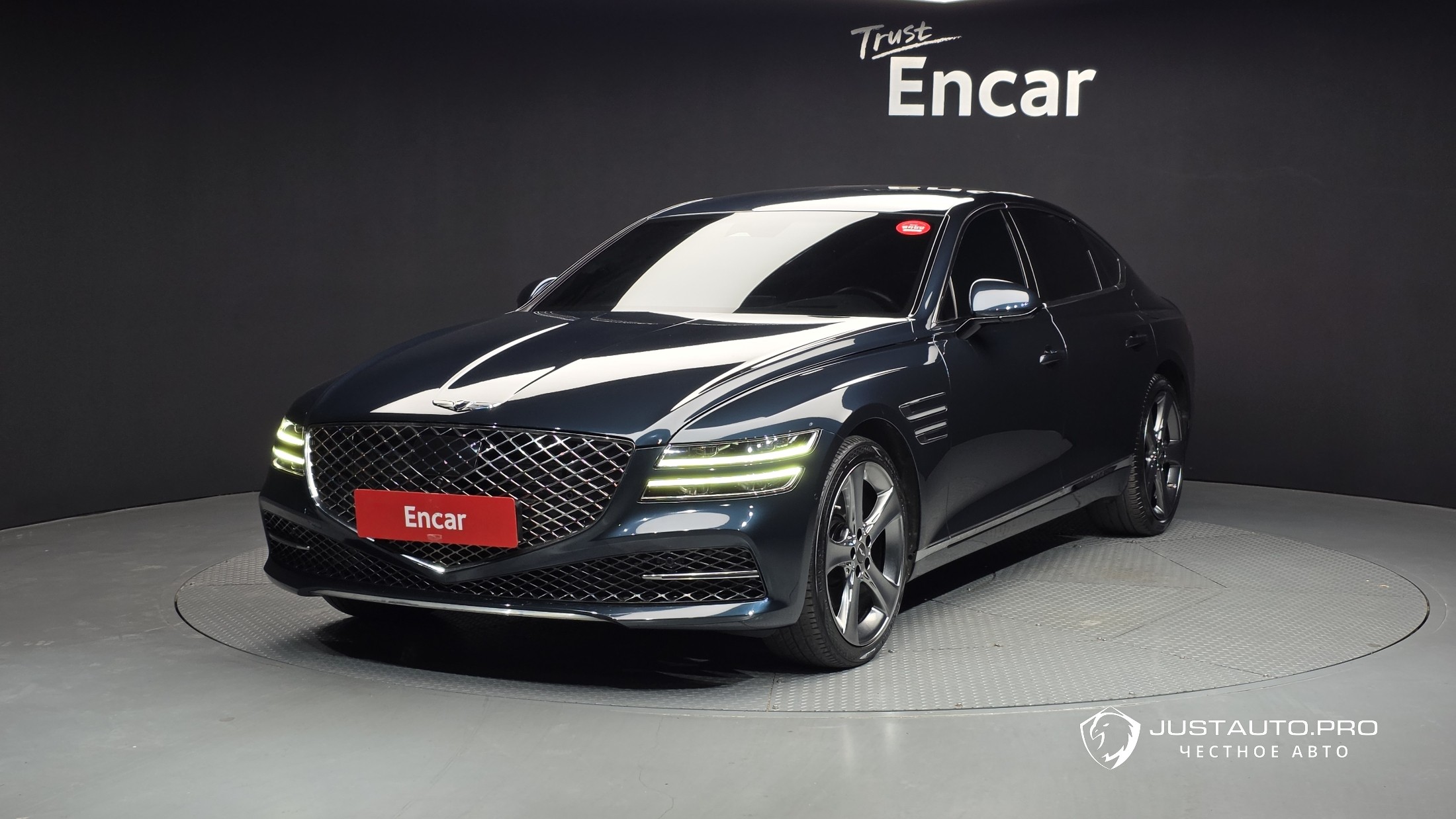 Автомобиль Genesis G80