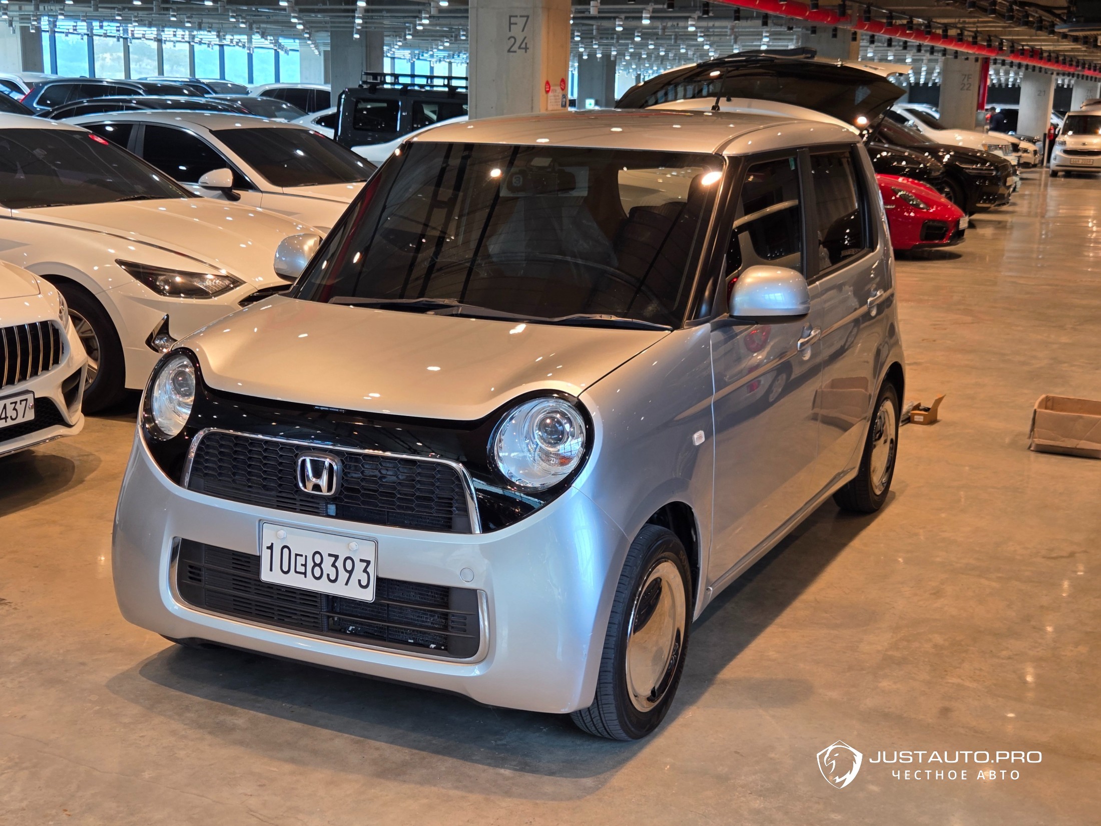 Автомобиль Honda N-ONE