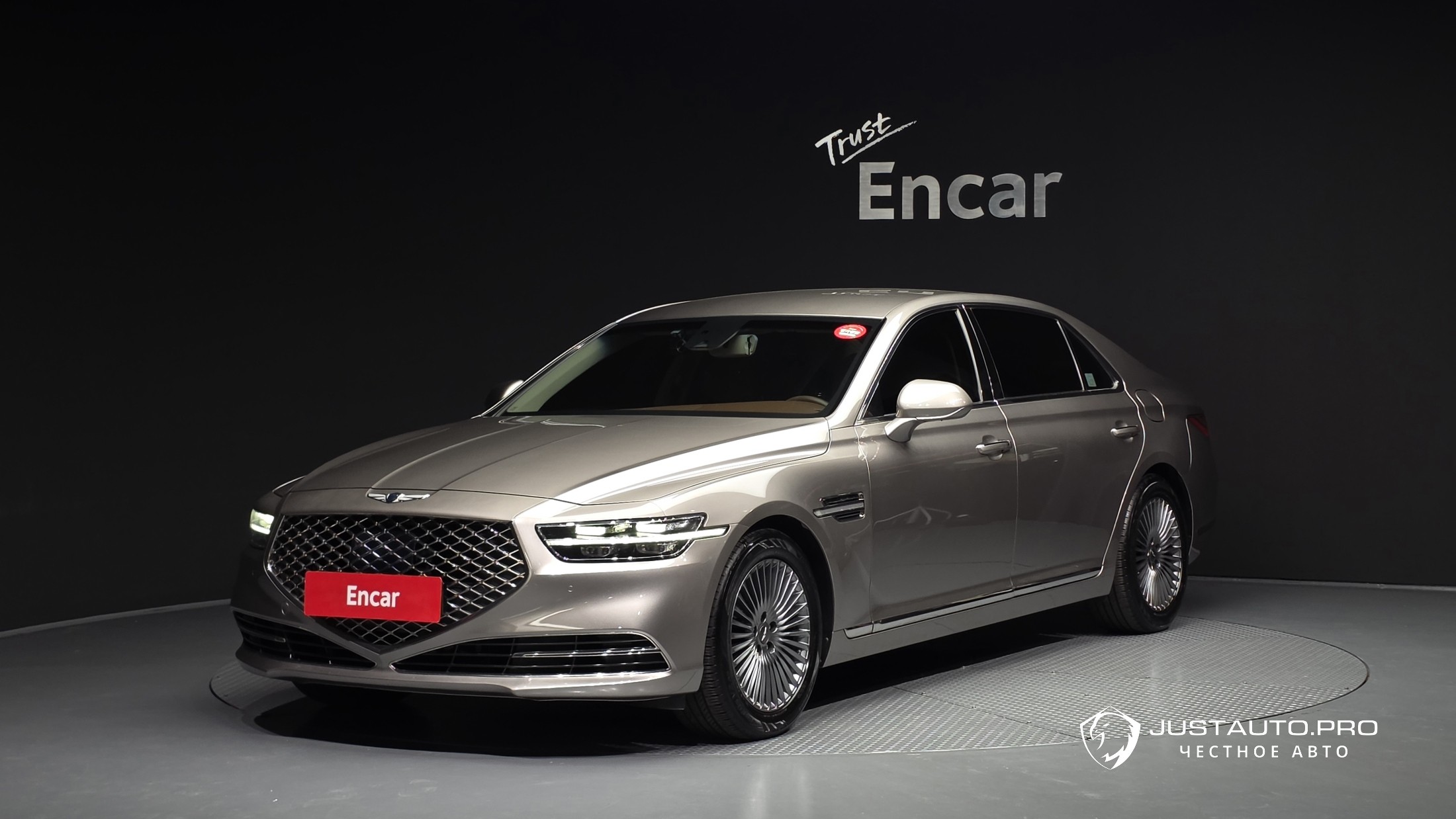 Автомобиль Genesis G90