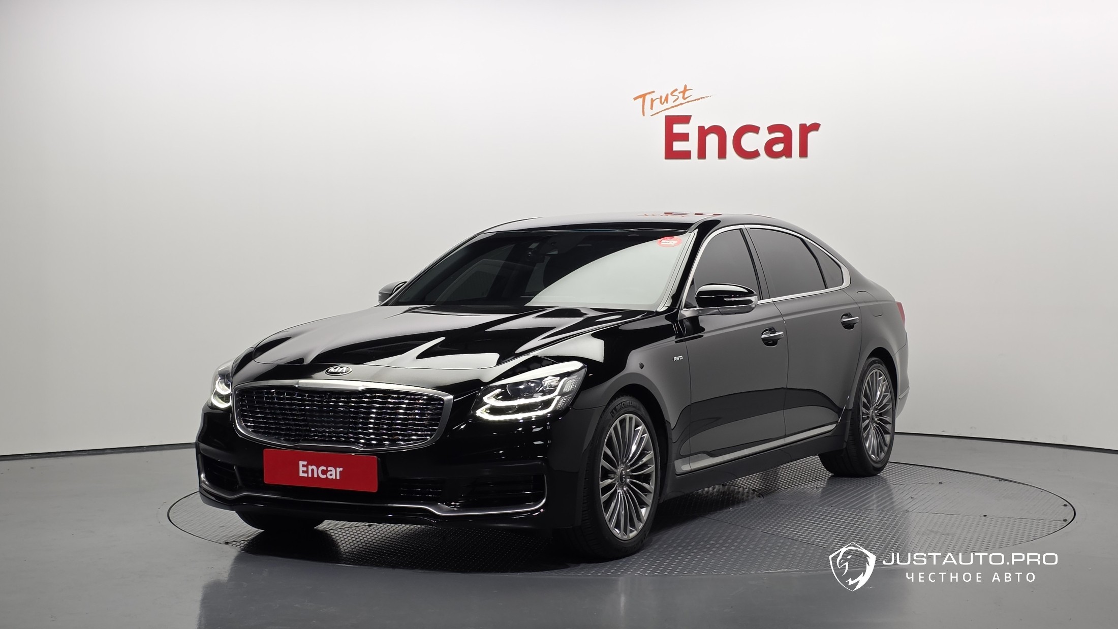 Автомобиль Kia K9