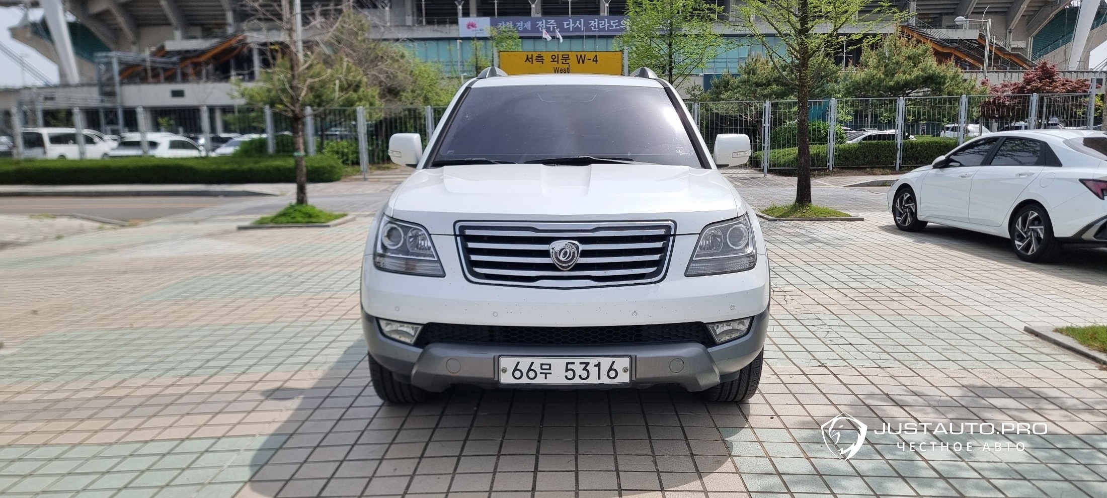Автомобиль Kia Mohave