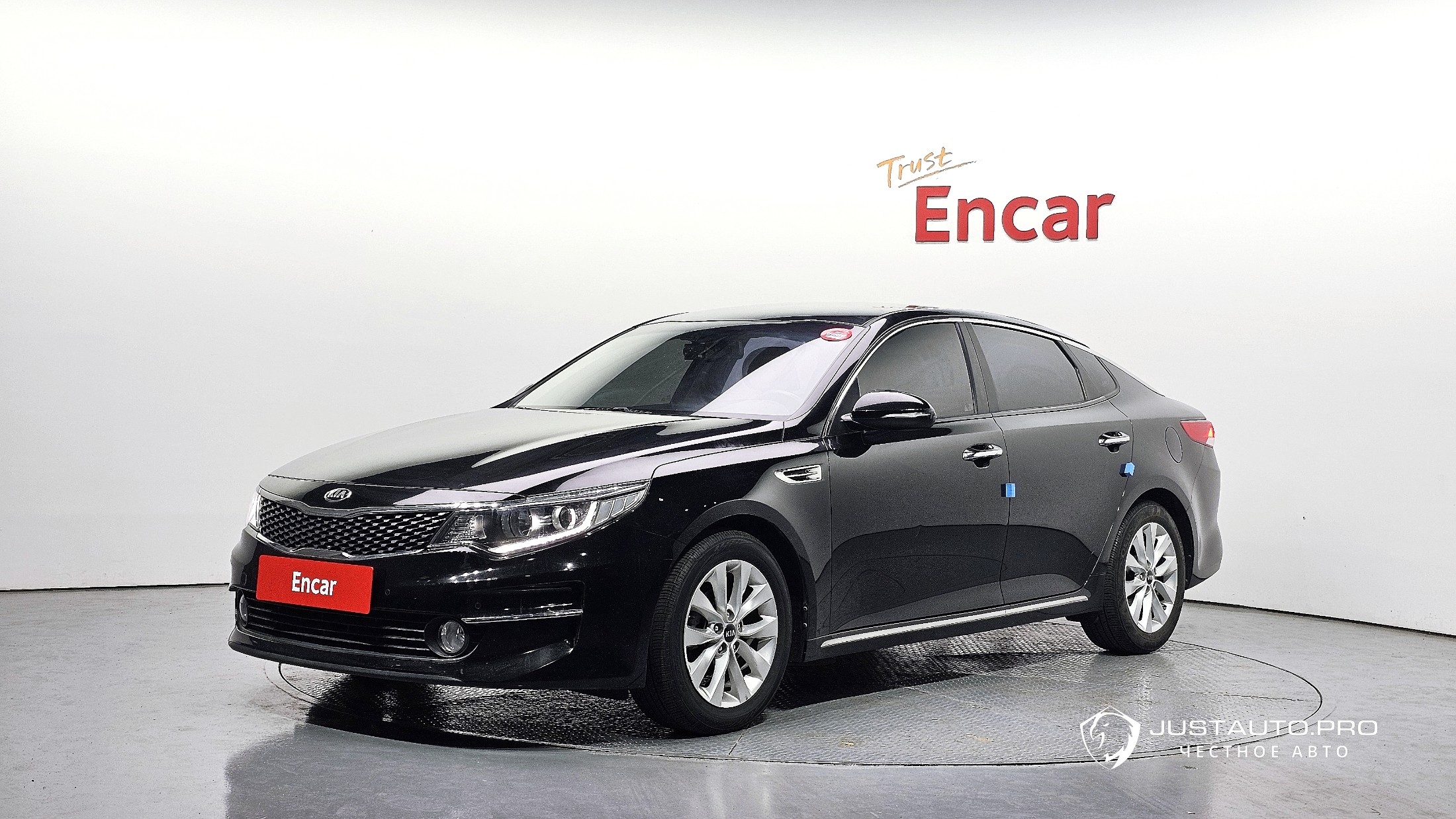 Автомобиль Kia K5