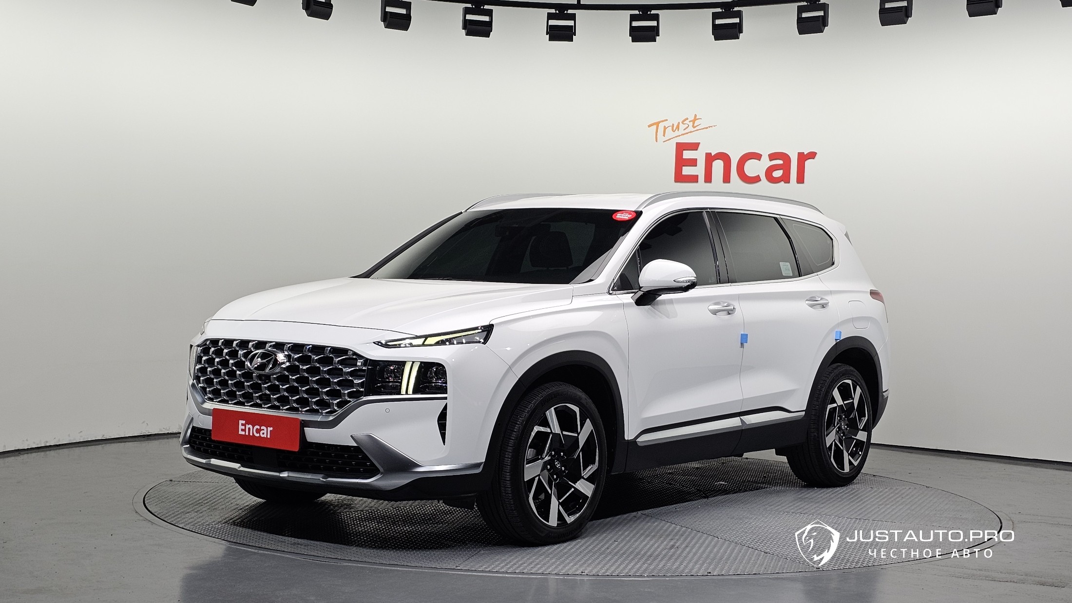 Автомобиль Hyundai Santafe