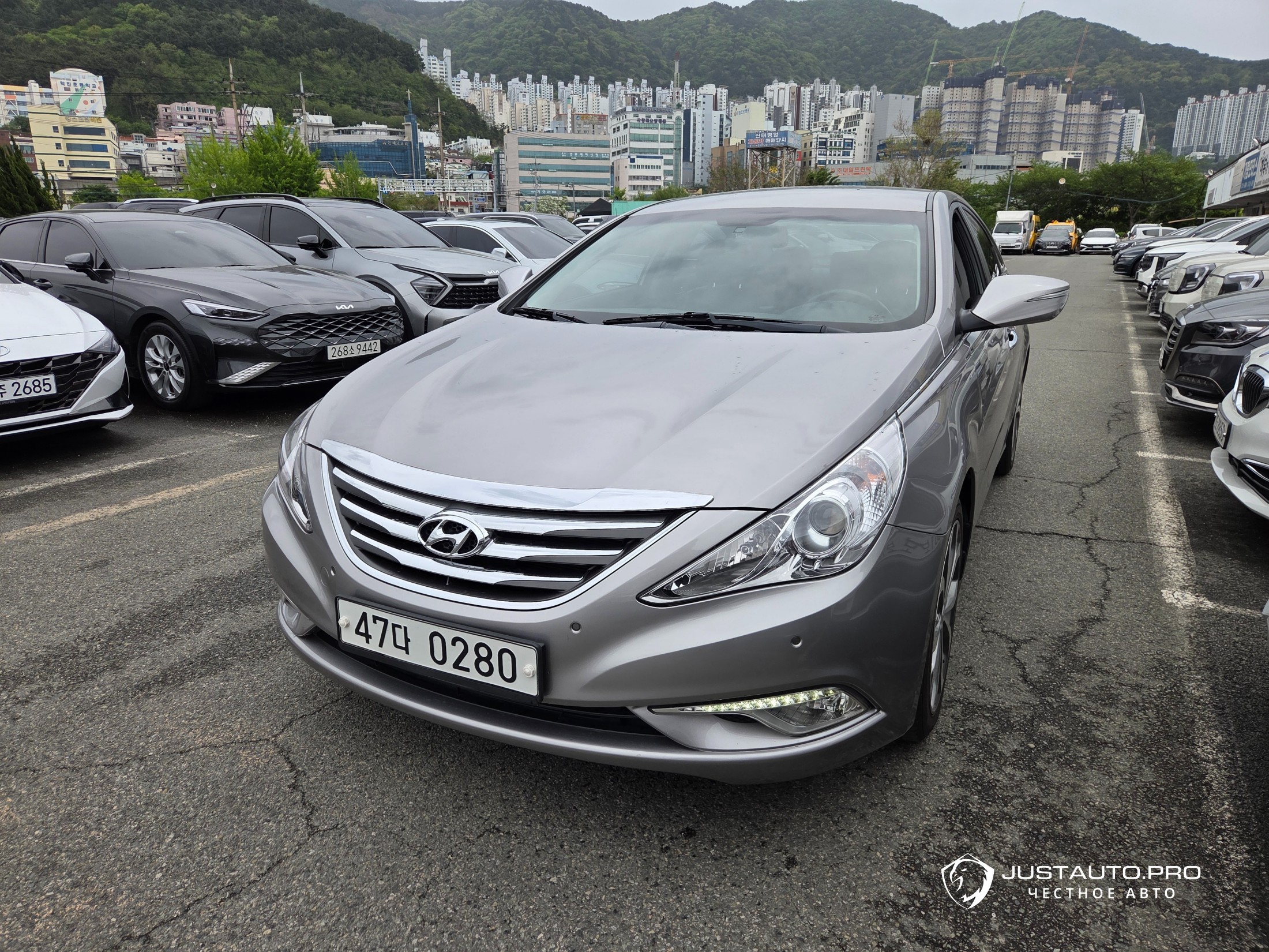 Автомобиль Hyundai Sonata