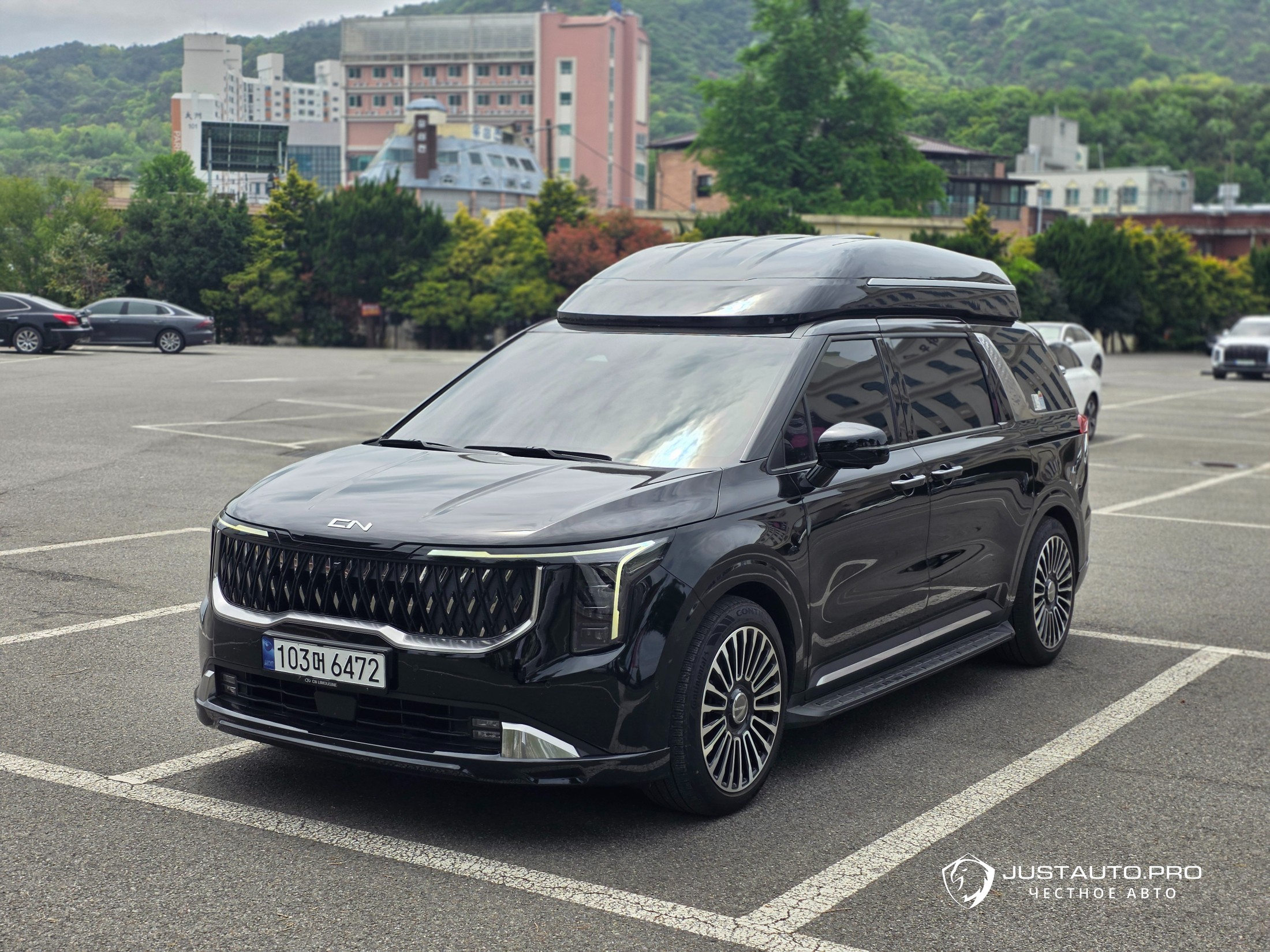Автомобиль Kia Canival