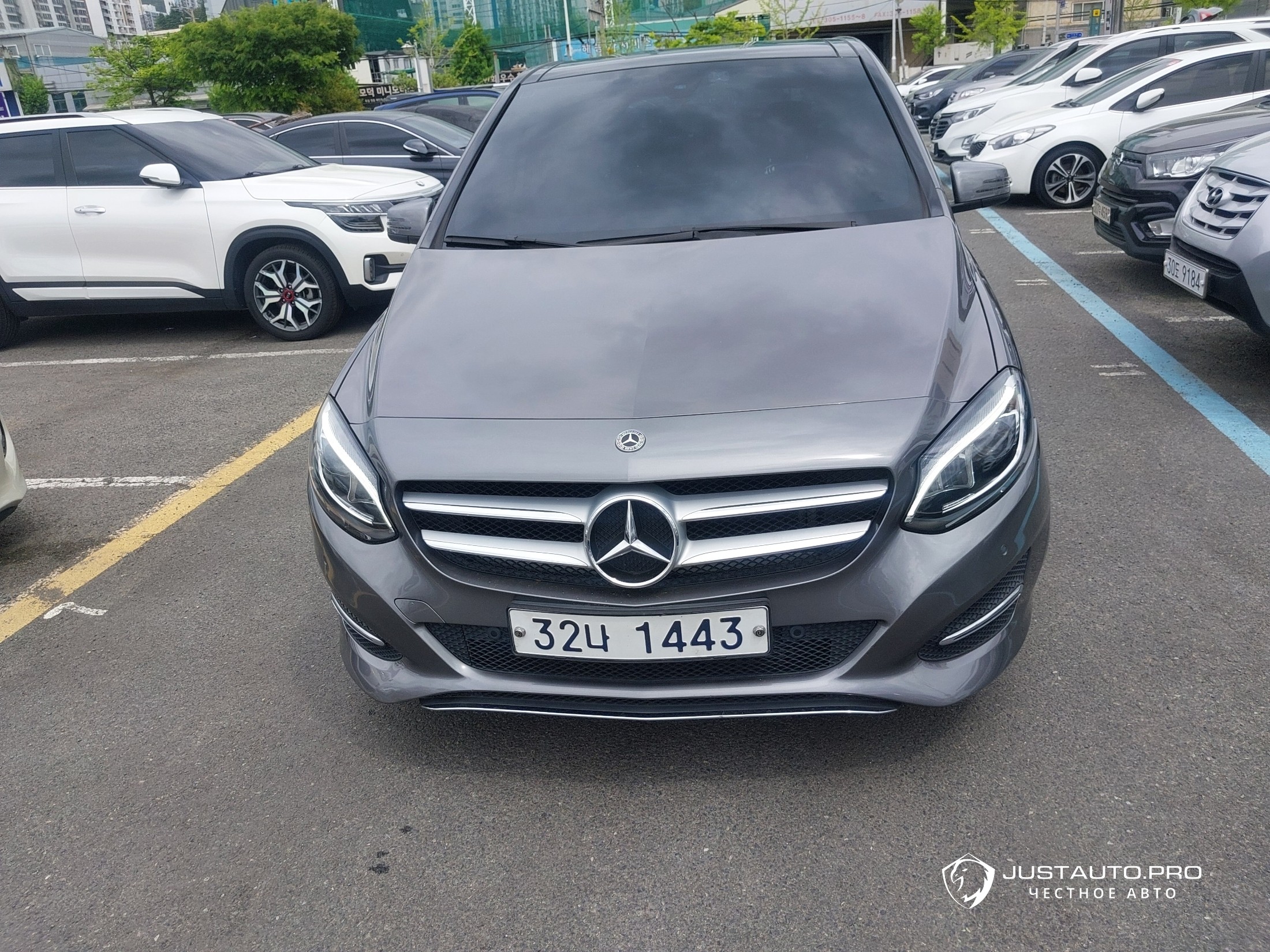 Автомобиль Mercedes-Benz B-Class