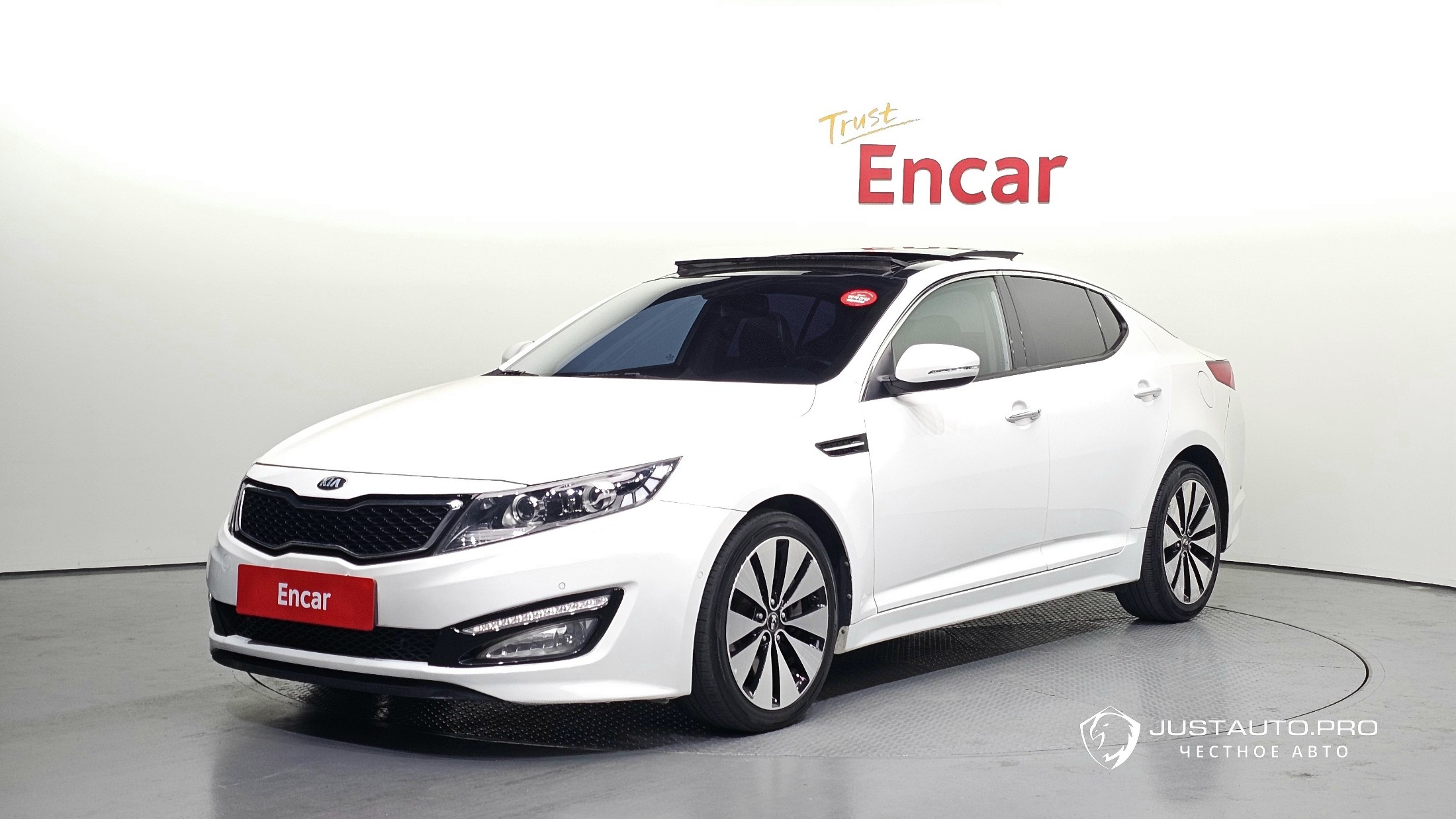 Автомобиль Kia K5