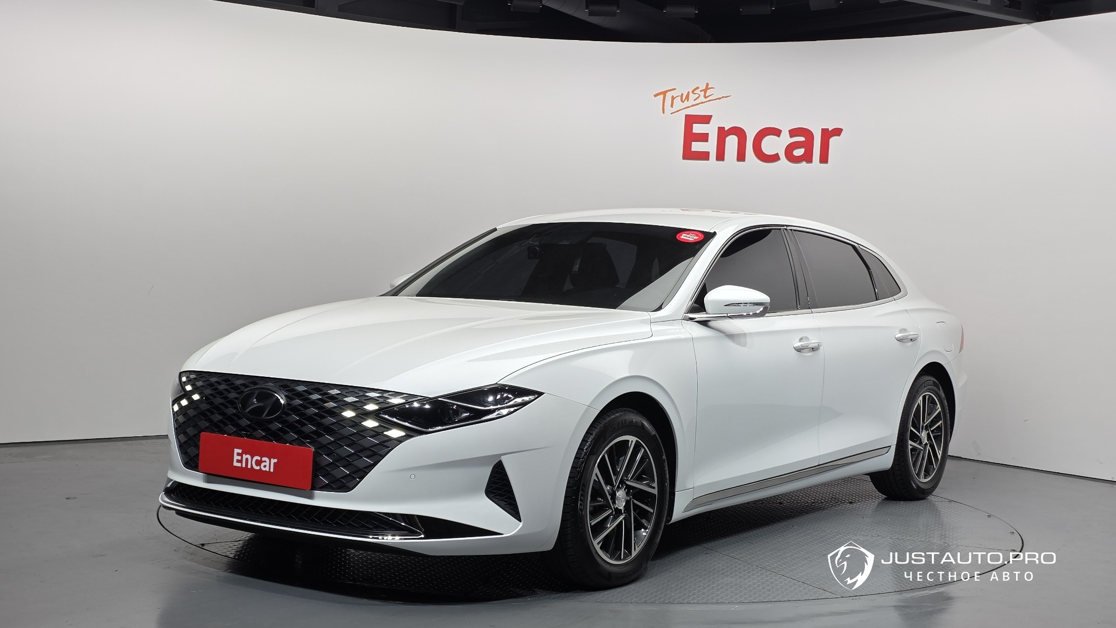 Автомобиль Hyundai Grandeur
